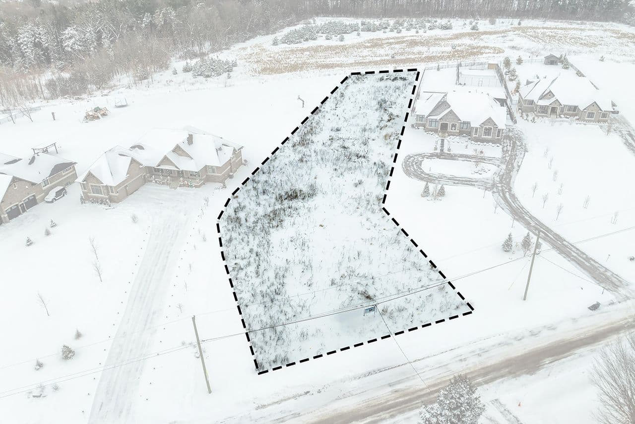 72 Ormiston Street, Clarington, ON L0B 1J0