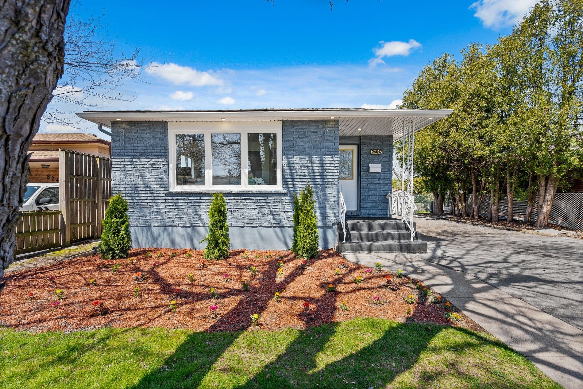 8235 PADDOCK TRAIL Drive LOWER, Niagara Falls, ON L2H 1X1