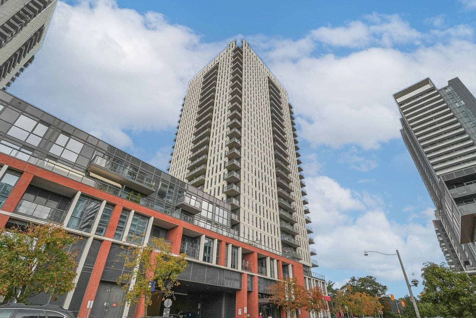 170 Sumach Street 2105, Toronto C08, ON M5A 0C3