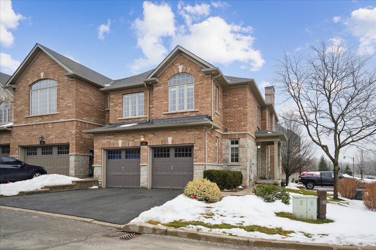 105 Oakhaven Place, Hamilton, ON L9K 0B6
