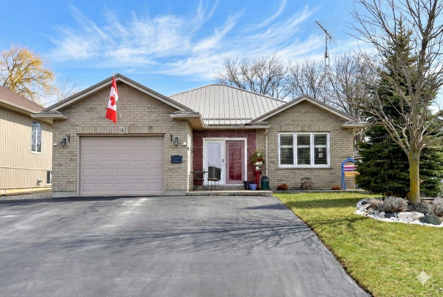 34 Davis Street, Haldimand, ON N0A 1J0