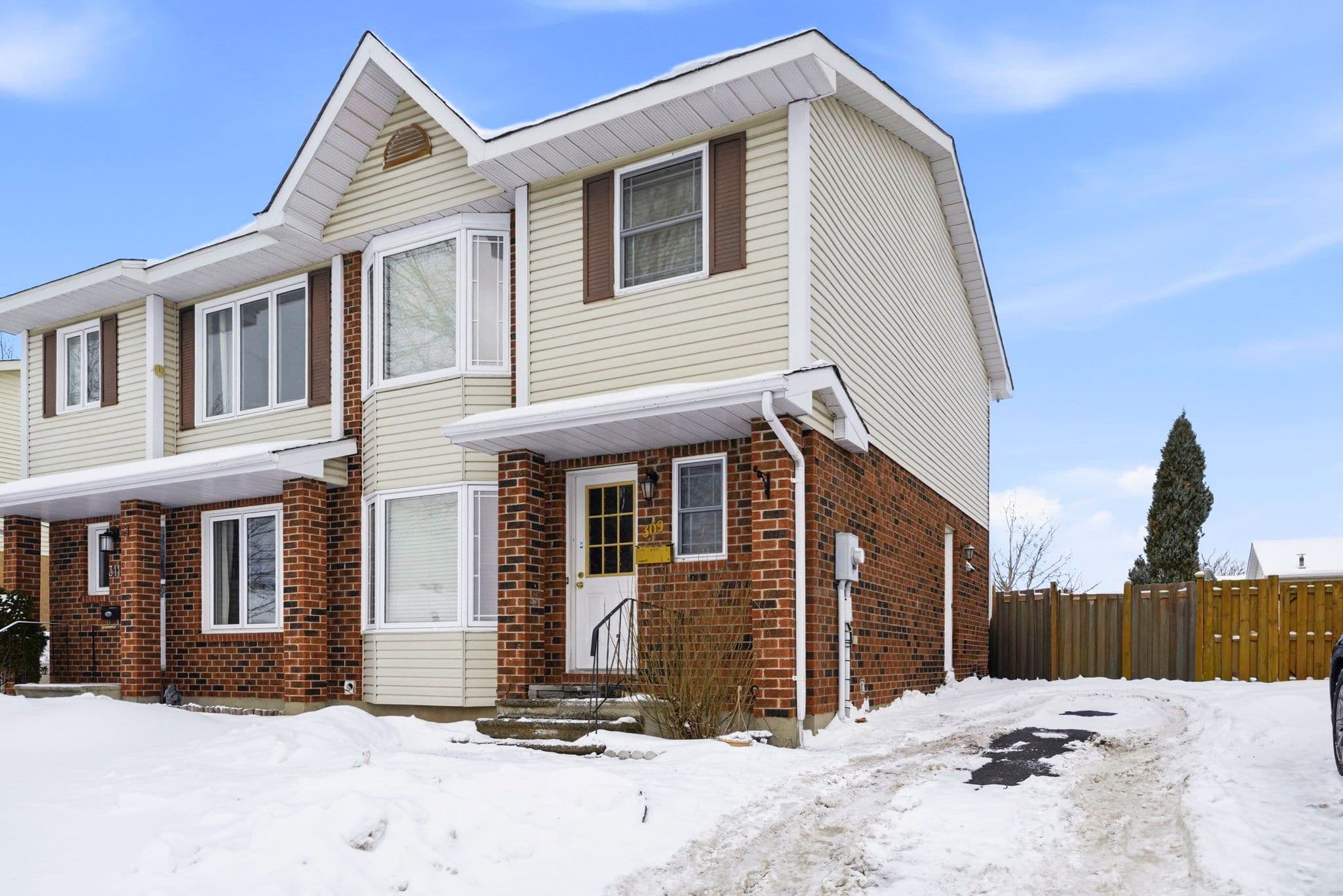 309 Ellen Avenue, Cornwall, ON K6J 5T6