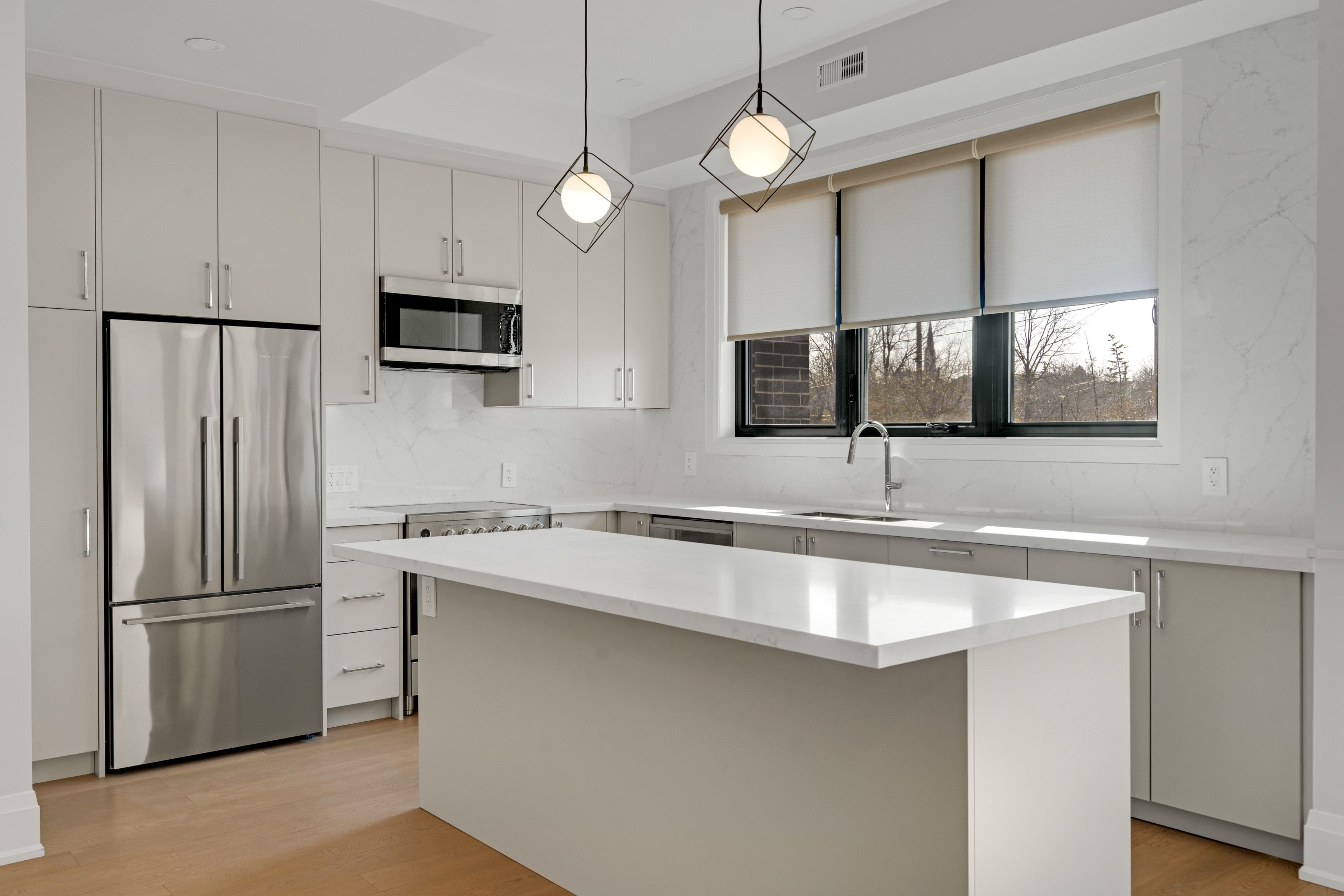 59 Charles Street 7, Newmarket, ON L3Y 3V7