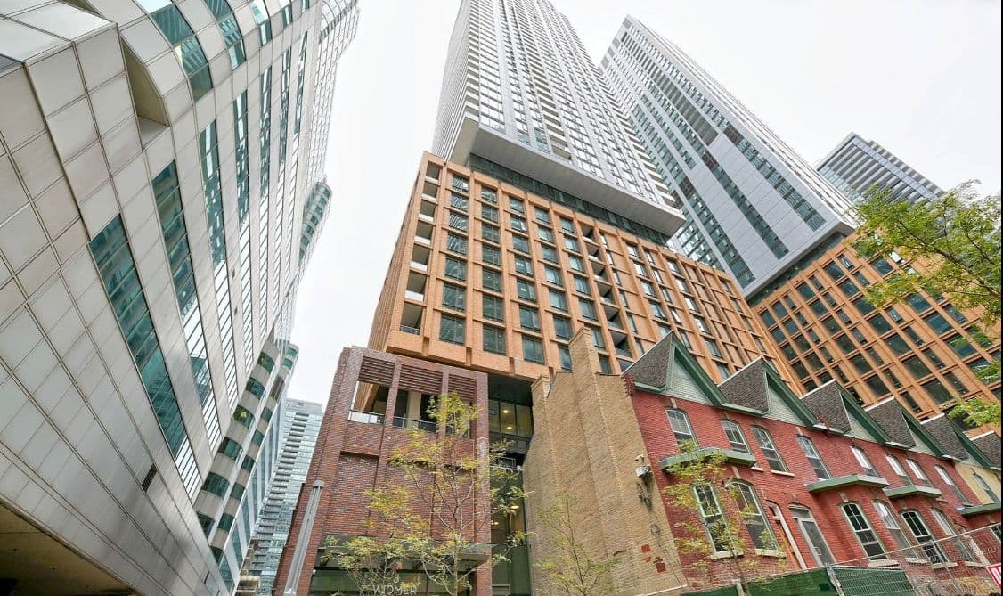 8 Widmer Street 4701, Toronto C01, ON M5V 2E7