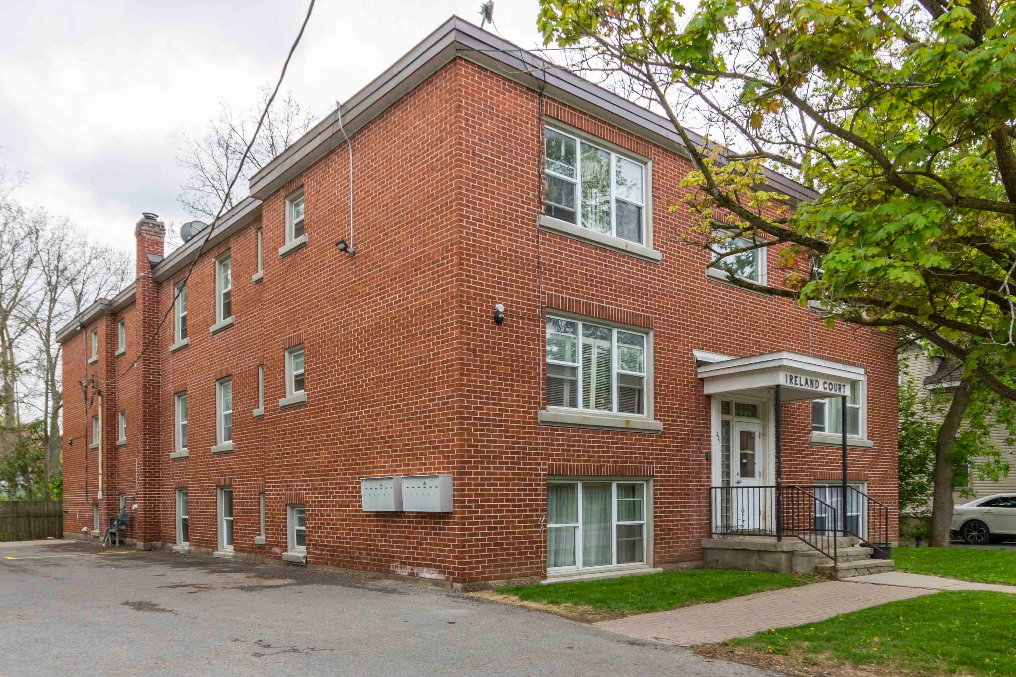 201 Victoria Avenue, Belleville, ON K8N 2B9