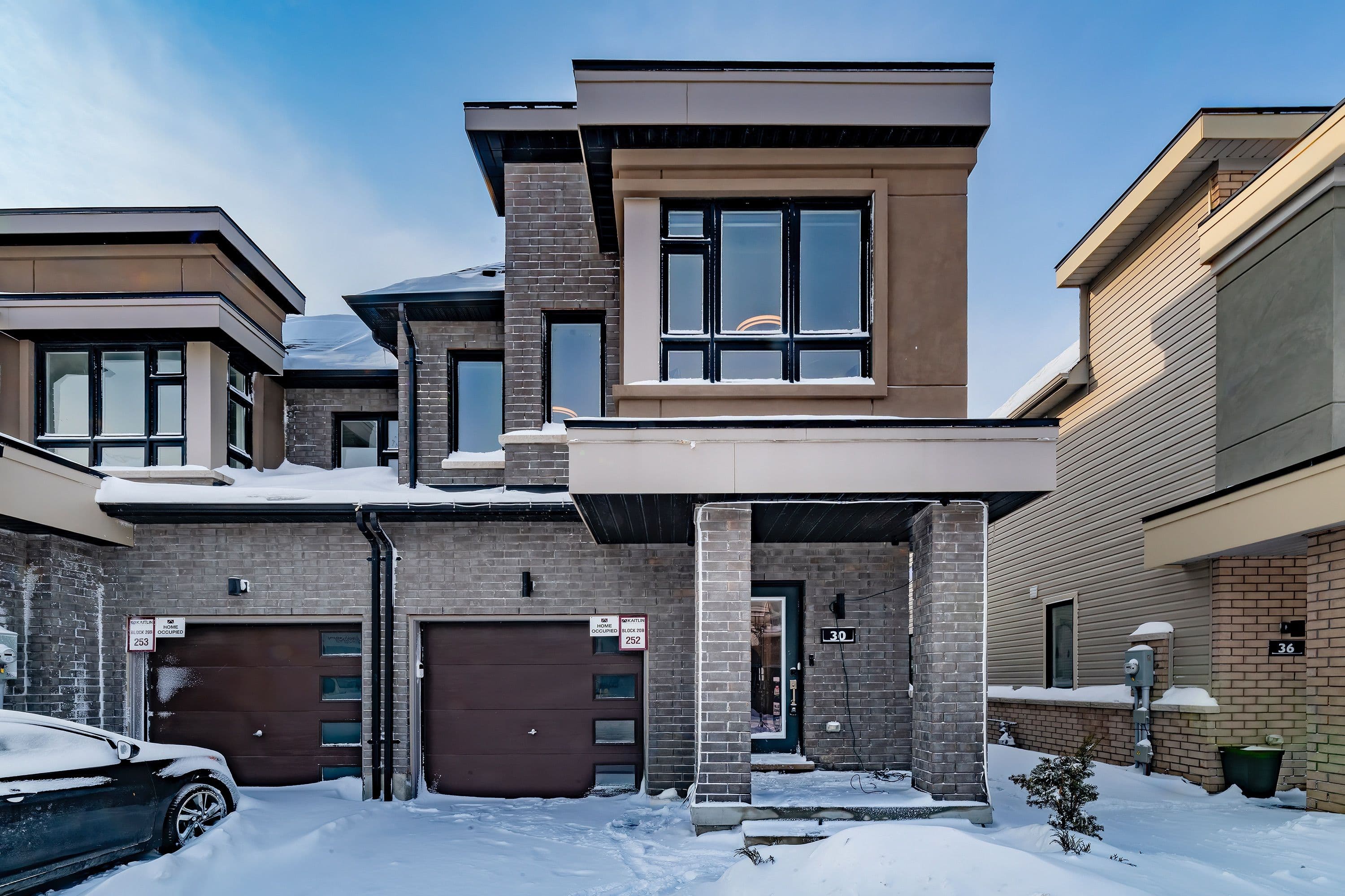 30 Caspian Square, Clarington, ON L1C 7G3