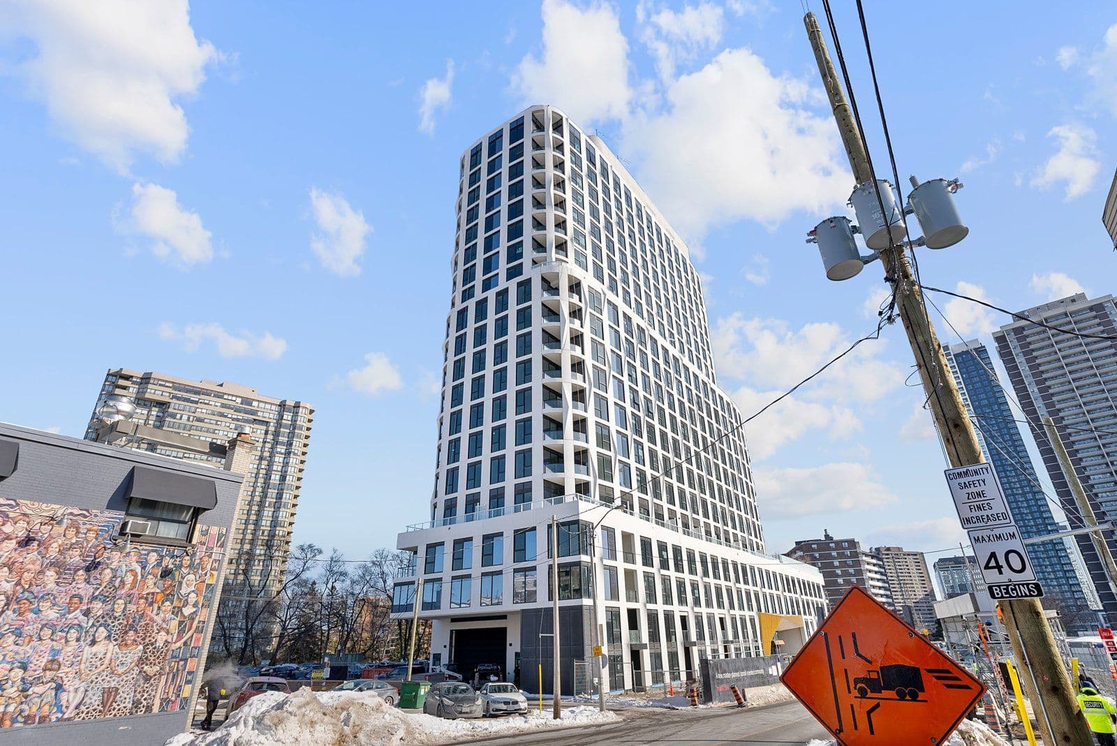 25 Cordova Avenue 603, Toronto W08, ON M9A 0E5