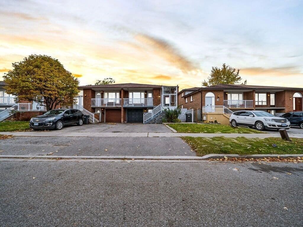 72 Dantek Court, Brampton, ON L6V 3T4