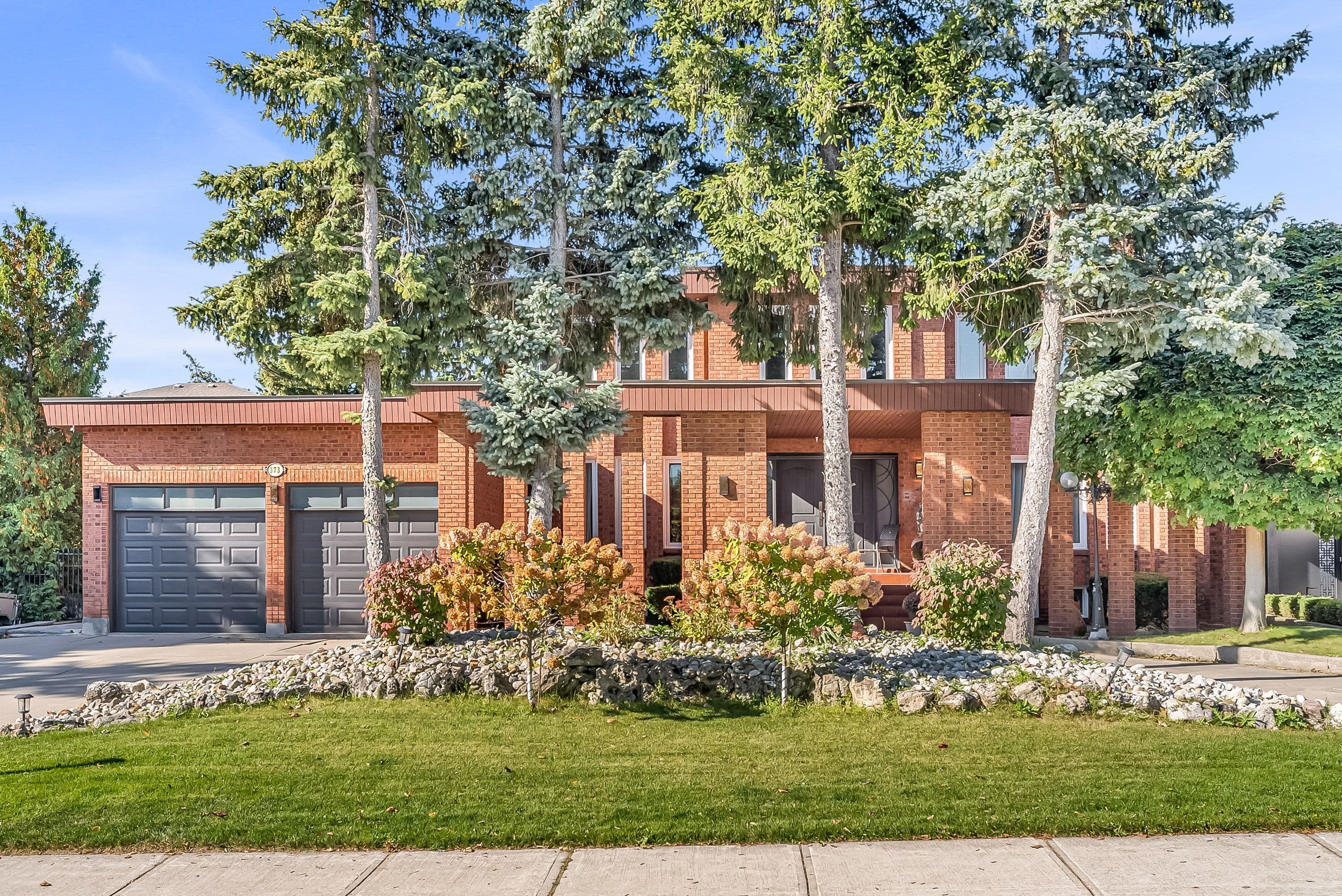 373 firglen Ridge, Vaughan, ON L4L 1N6