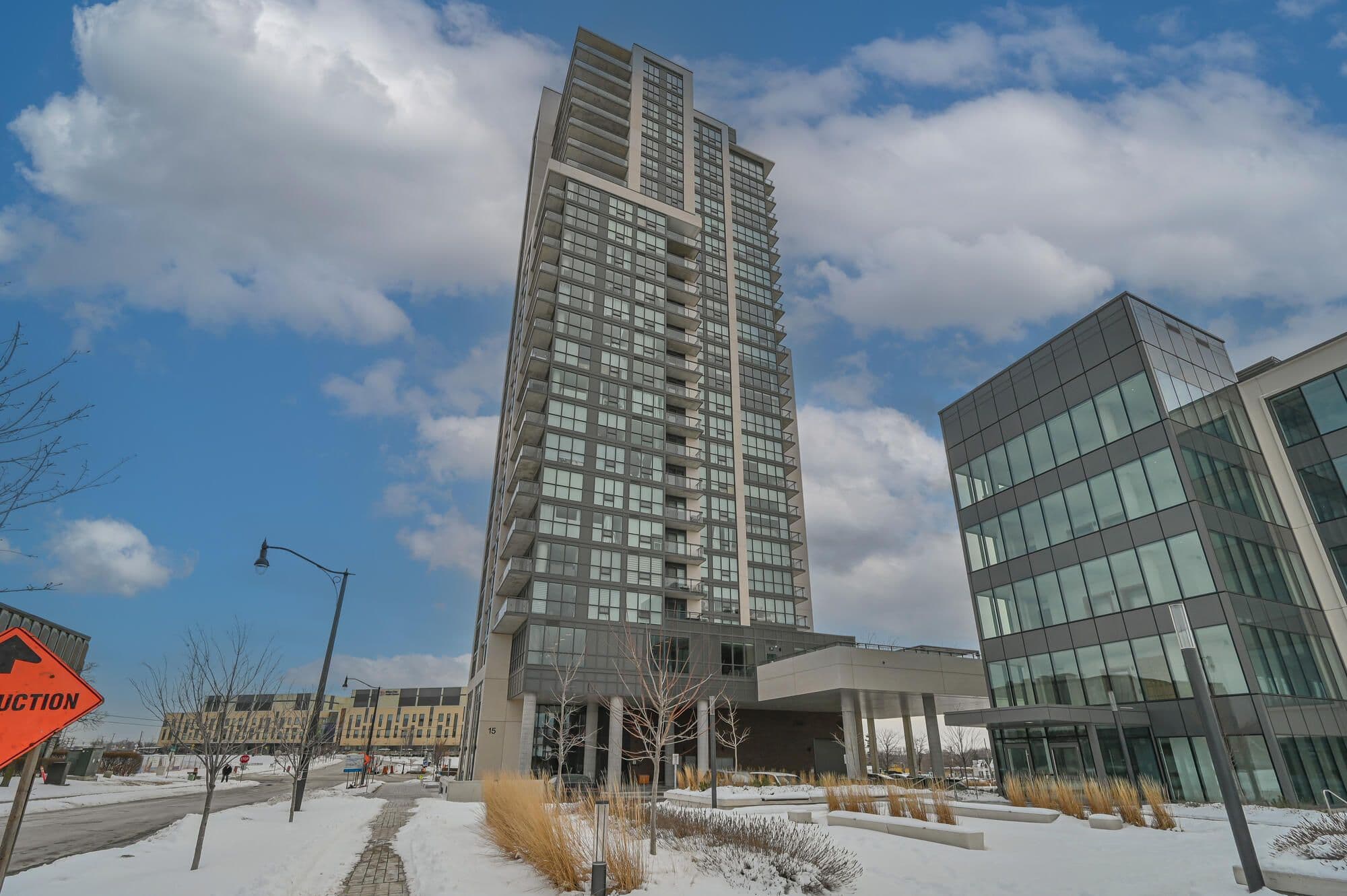 15 Lynch Street 2502, Brampton, ON L6W 0C7