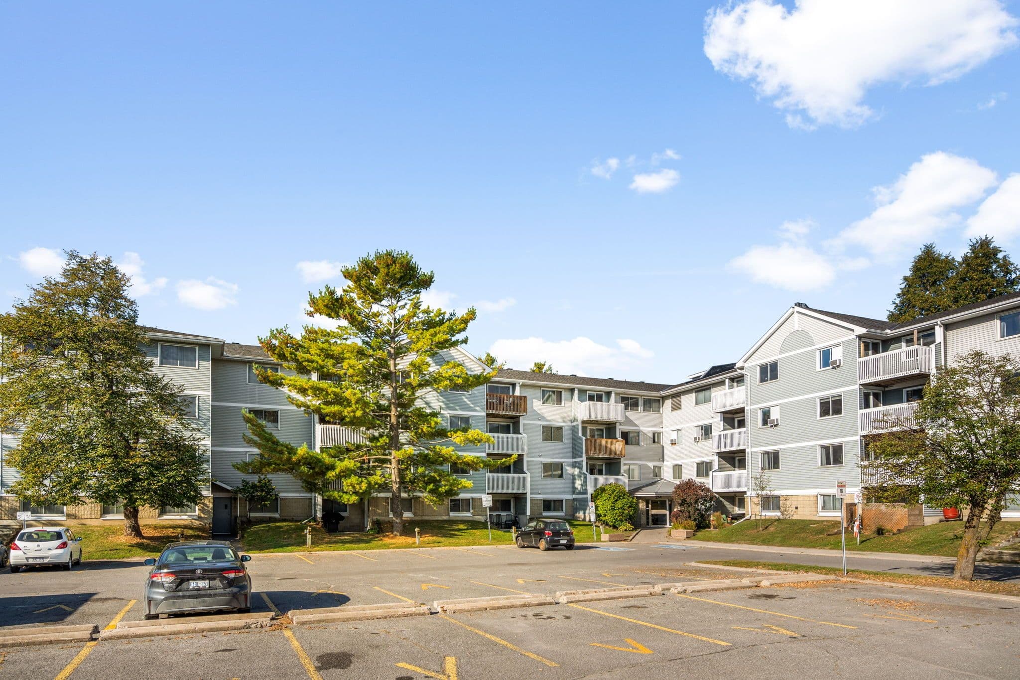 214 Viewmount Drive 209, Cityview - Parkwoods Hills - Rideau Shore, ON K2E 7X3