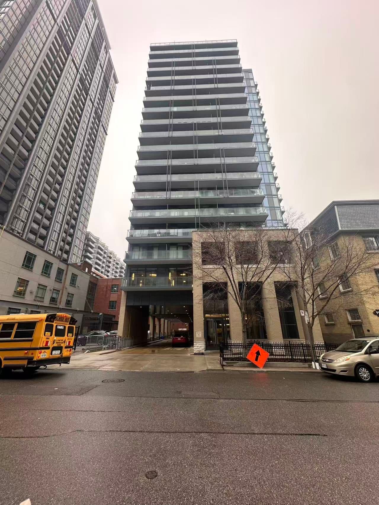 105 George Street 1301, Toronto C08, ON M5A 2N4