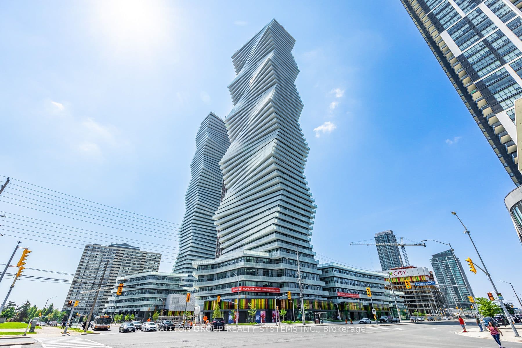 3900 Confederation Parkway 2011, Mississauga, ON L5B 4M6