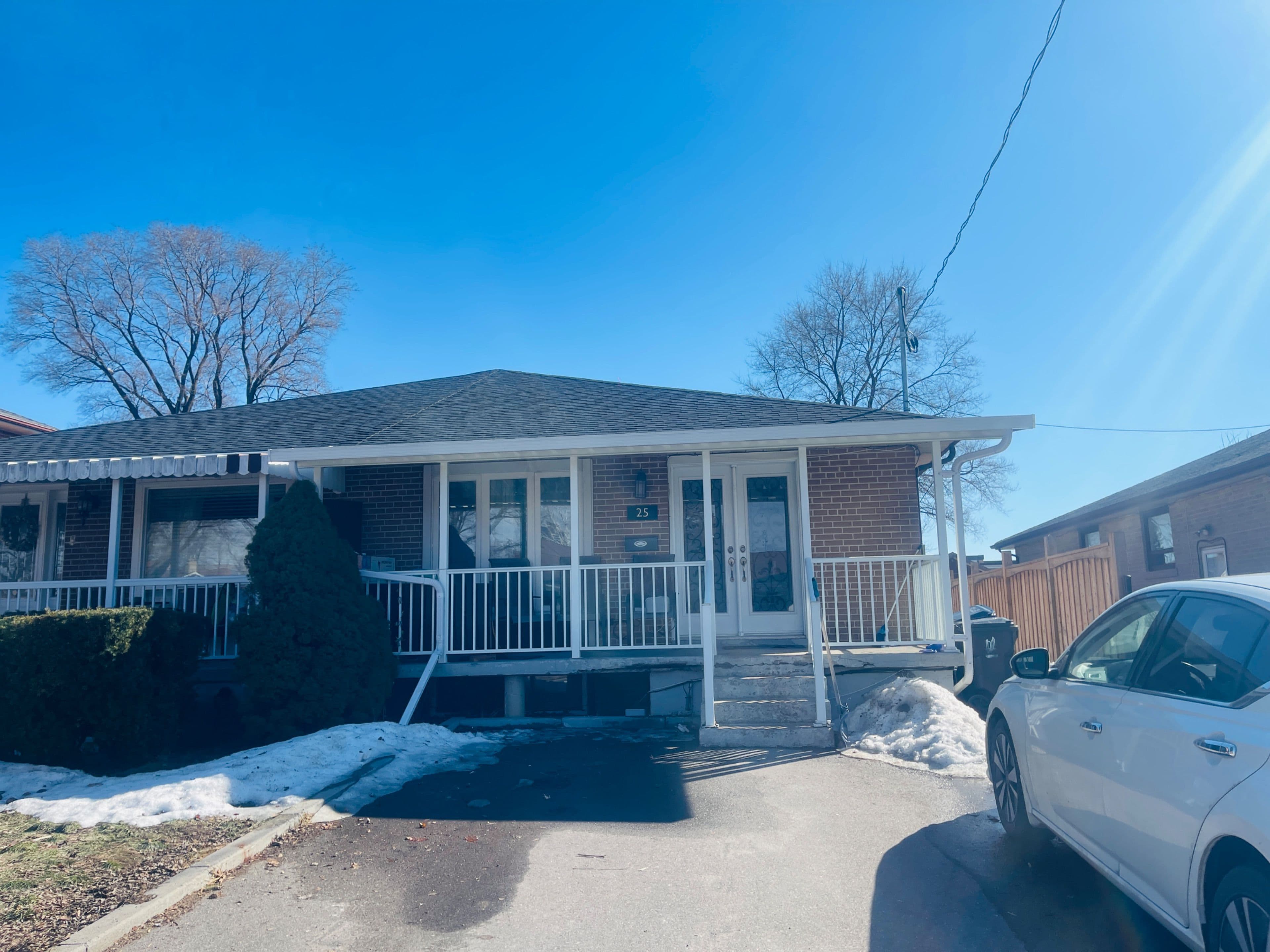 25 Coronado Court Bsmt, Toronto W05, ON M9M 1S6