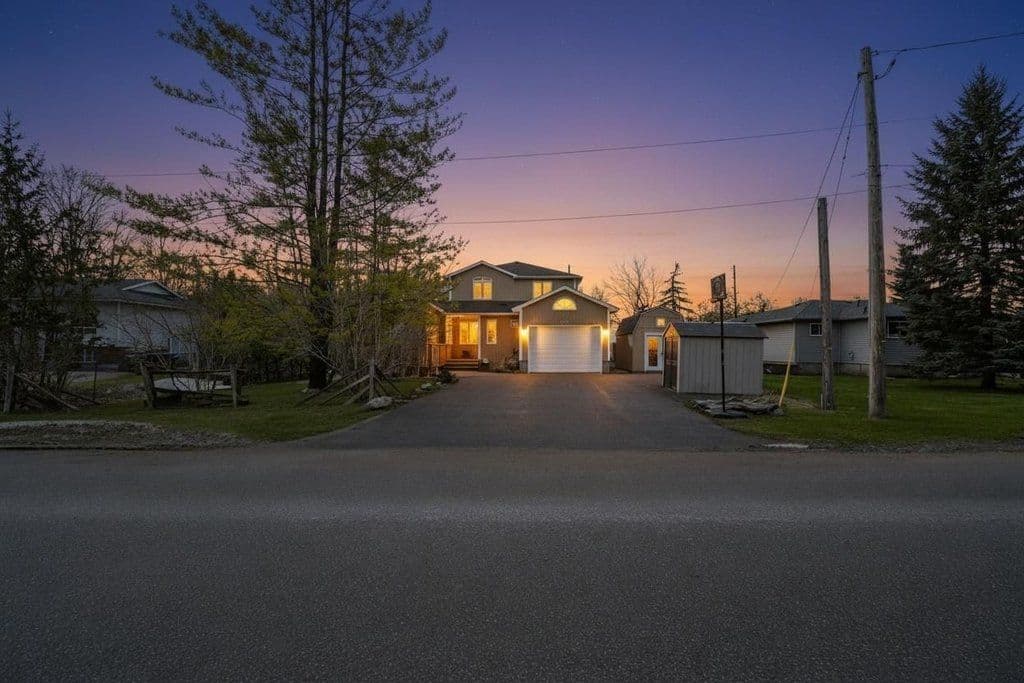 250 Big Bay Point Road, Innisfil, ON L9S 2P6