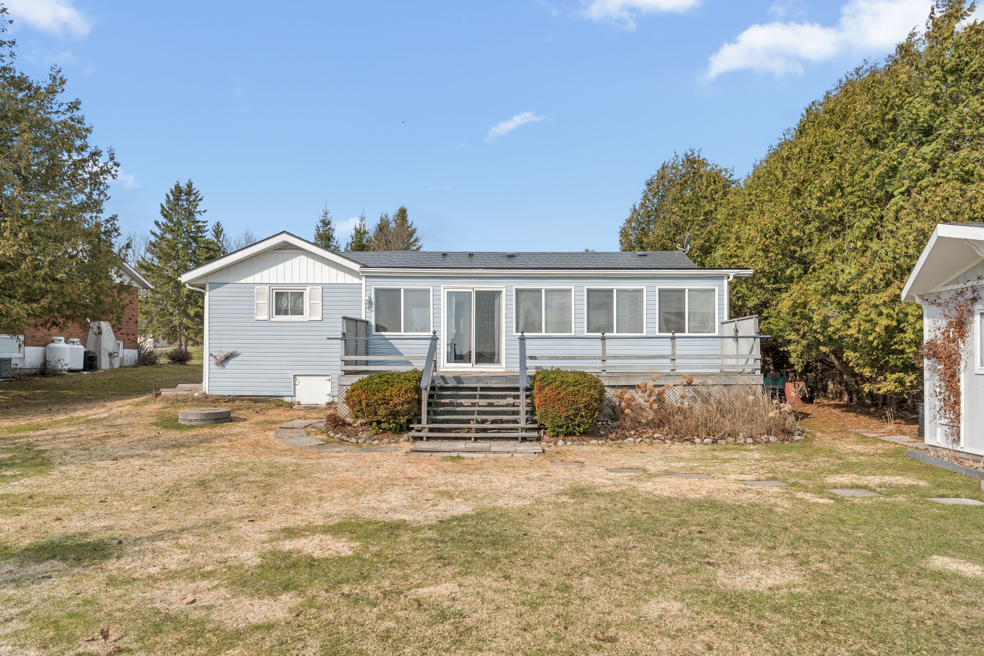 11 Lakeview Crescent, Kawartha Lakes, ON K0M 1A0
