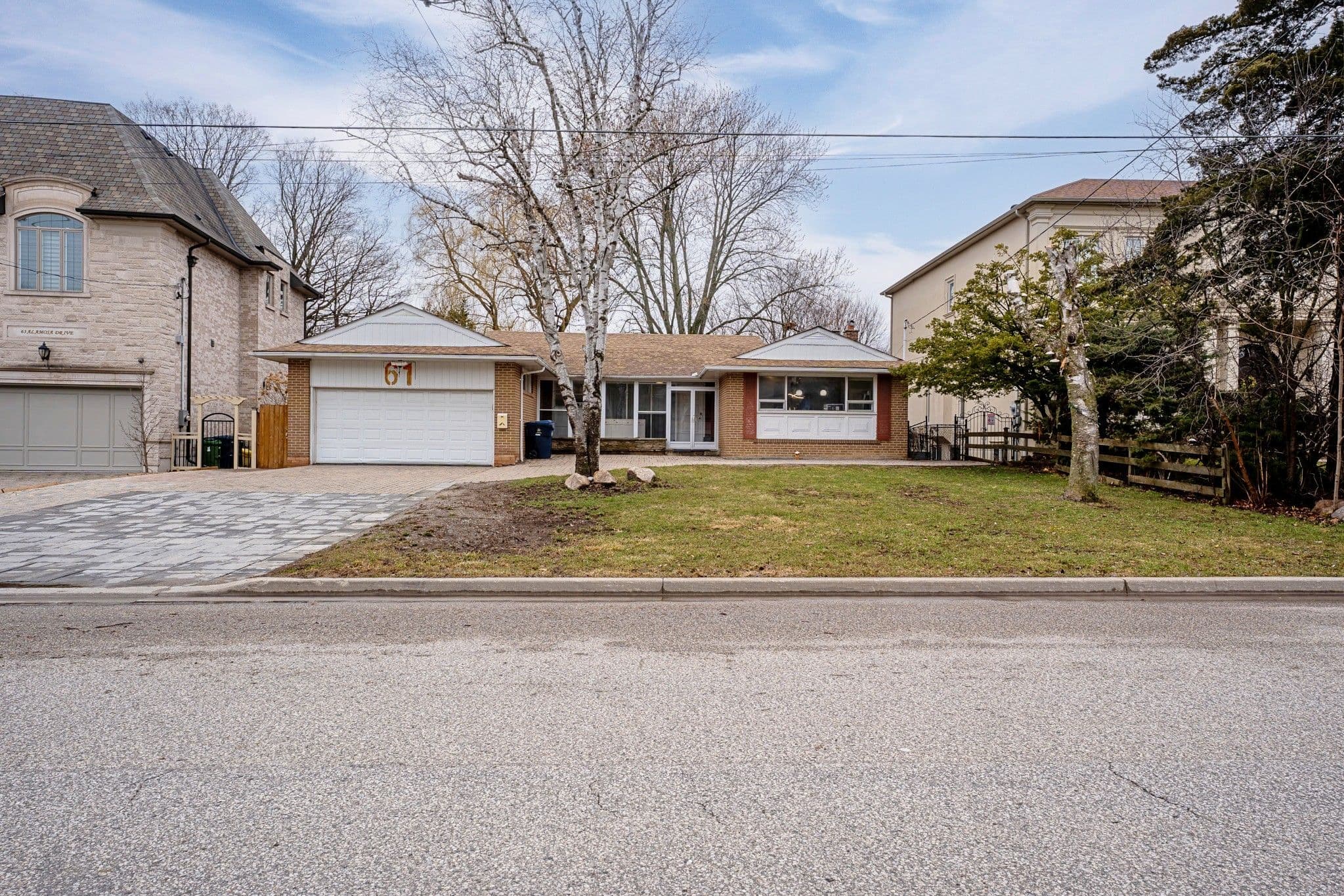 61 Alamosa Drive UPPER, Toronto C15, ON M2J 2N8