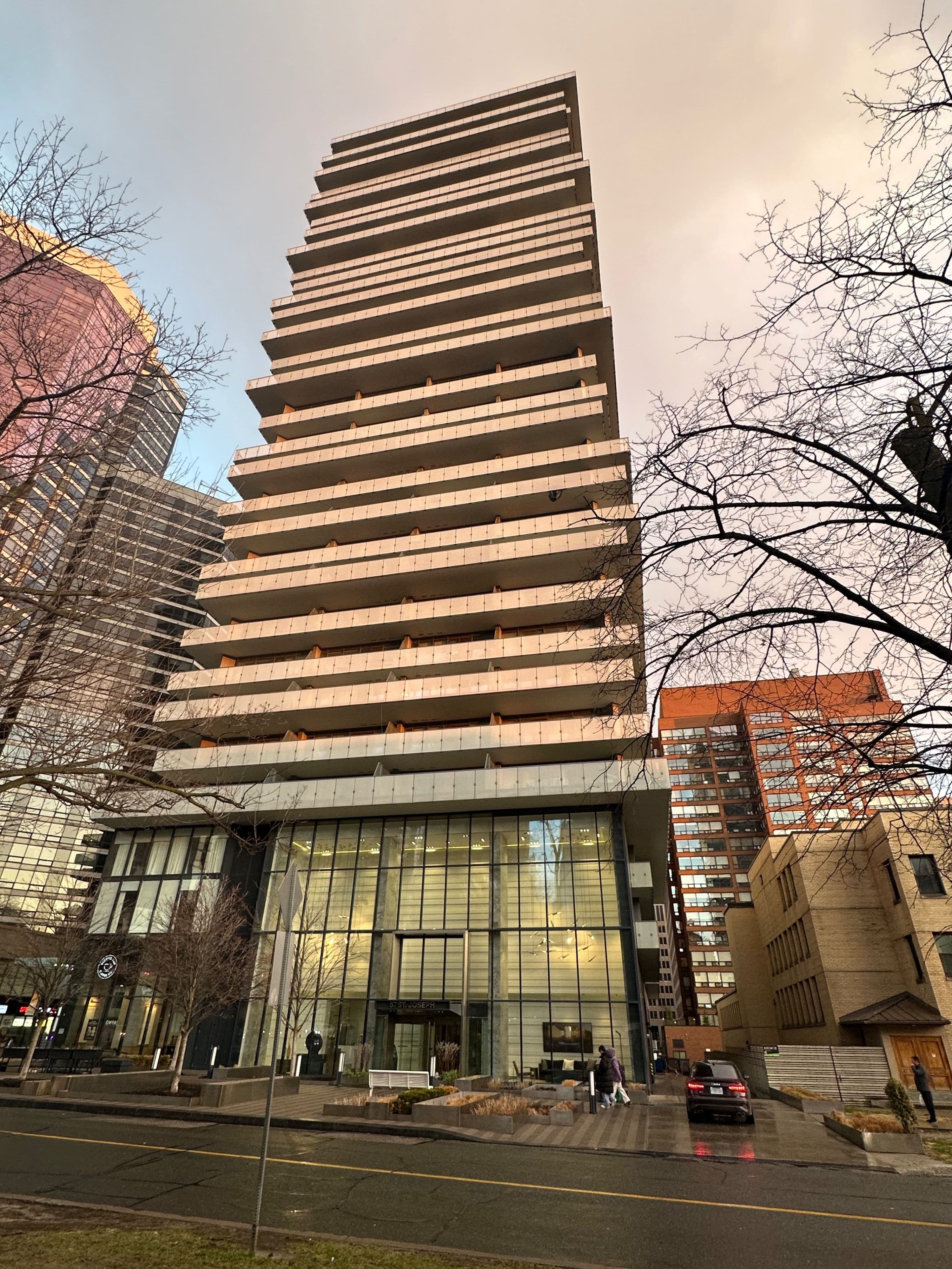 57 St Joseph Street 612, Toronto C01, ON M5S 0C5