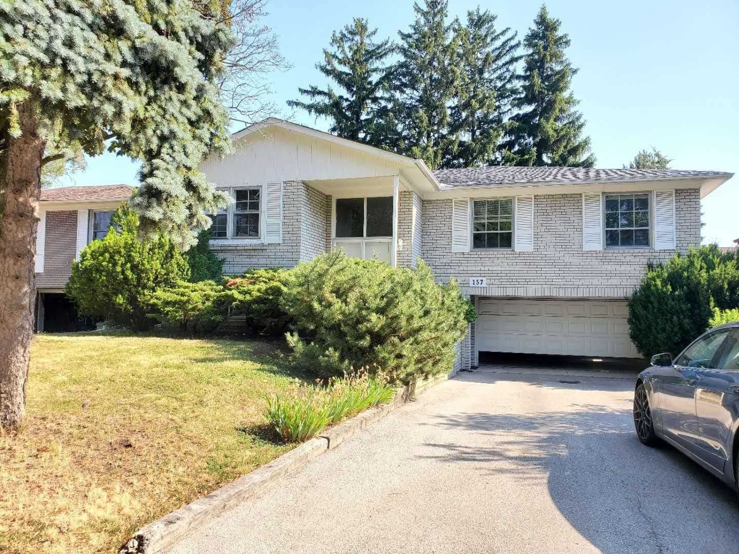 157 Fenn Avenue, Toronto C12, ON M2P 1X8