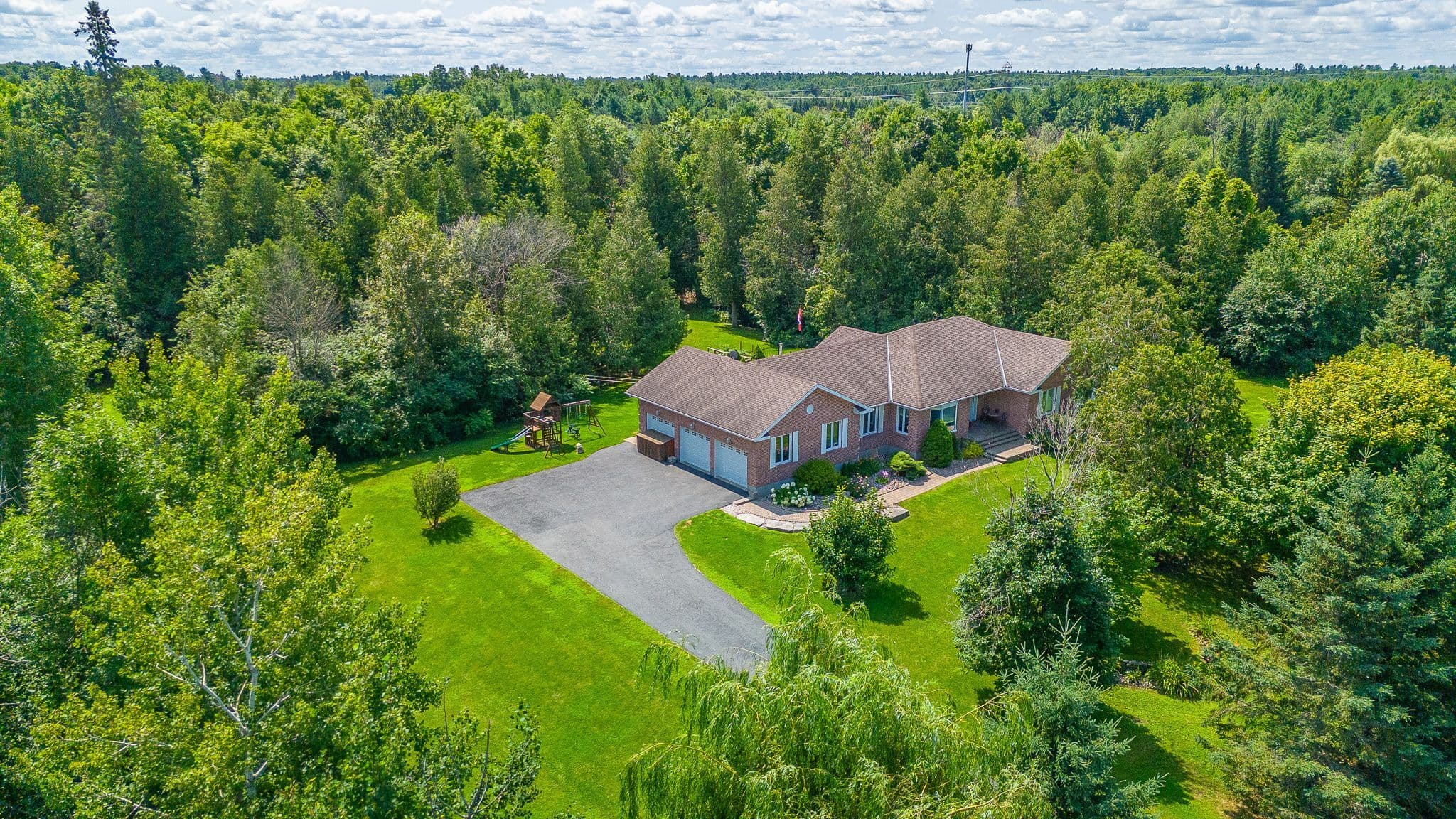 14 Panandrick View Drive, Kanata, ON K2W 1A5