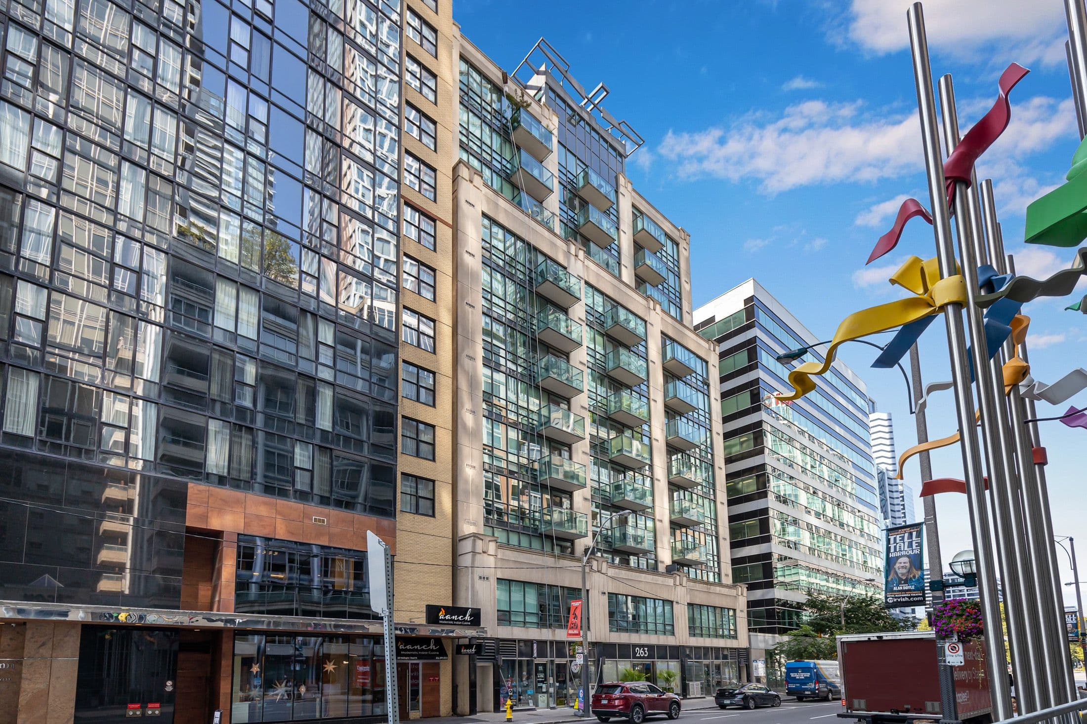 263 Wellington Street W 306, Toronto C01, ON M5V 3E6