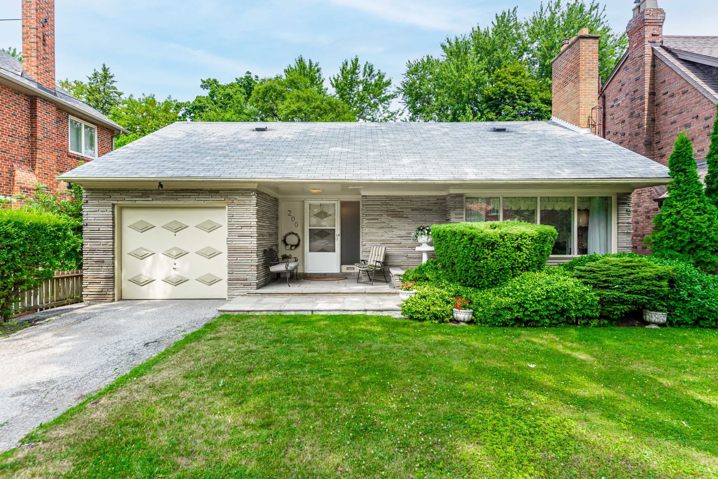 200 Cortleigh Boulevard, Toronto C04, ON M5N 1P5