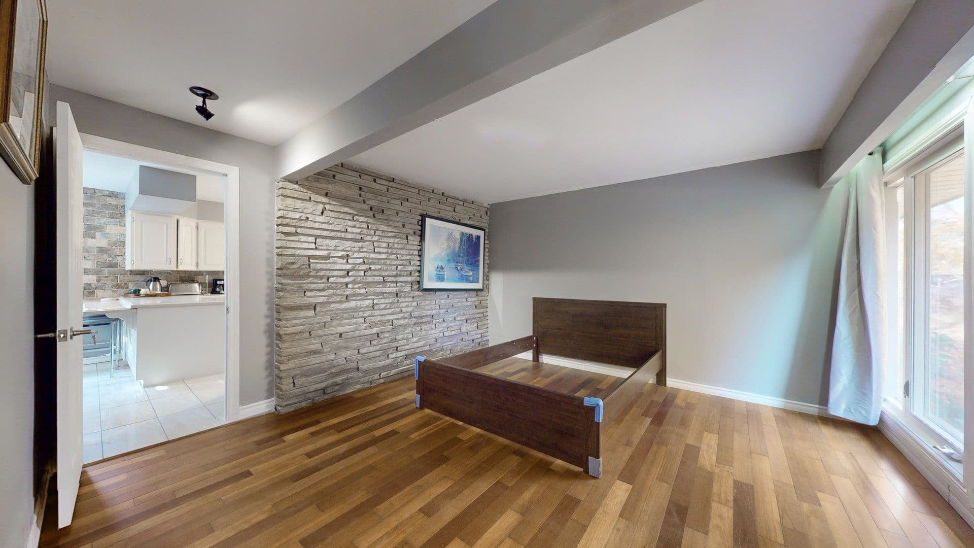 9359 Dickenson Road BSMT, Hamilton, ON L0R 1W0