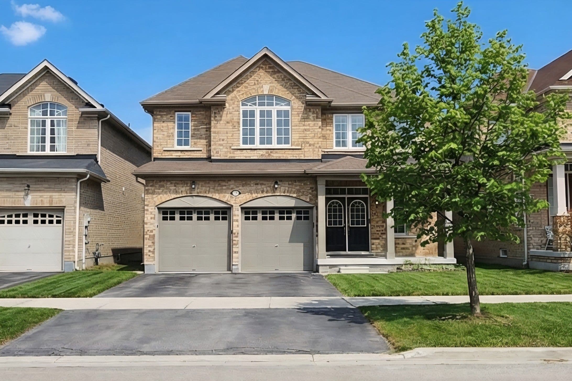 29 Lampkin Street, Georgina, ON L0E 1R0