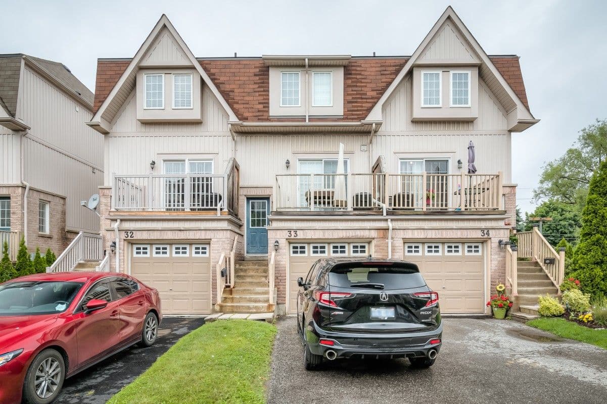 735 Sheppard Avenue 33, Pickering, ON L1V 7K5