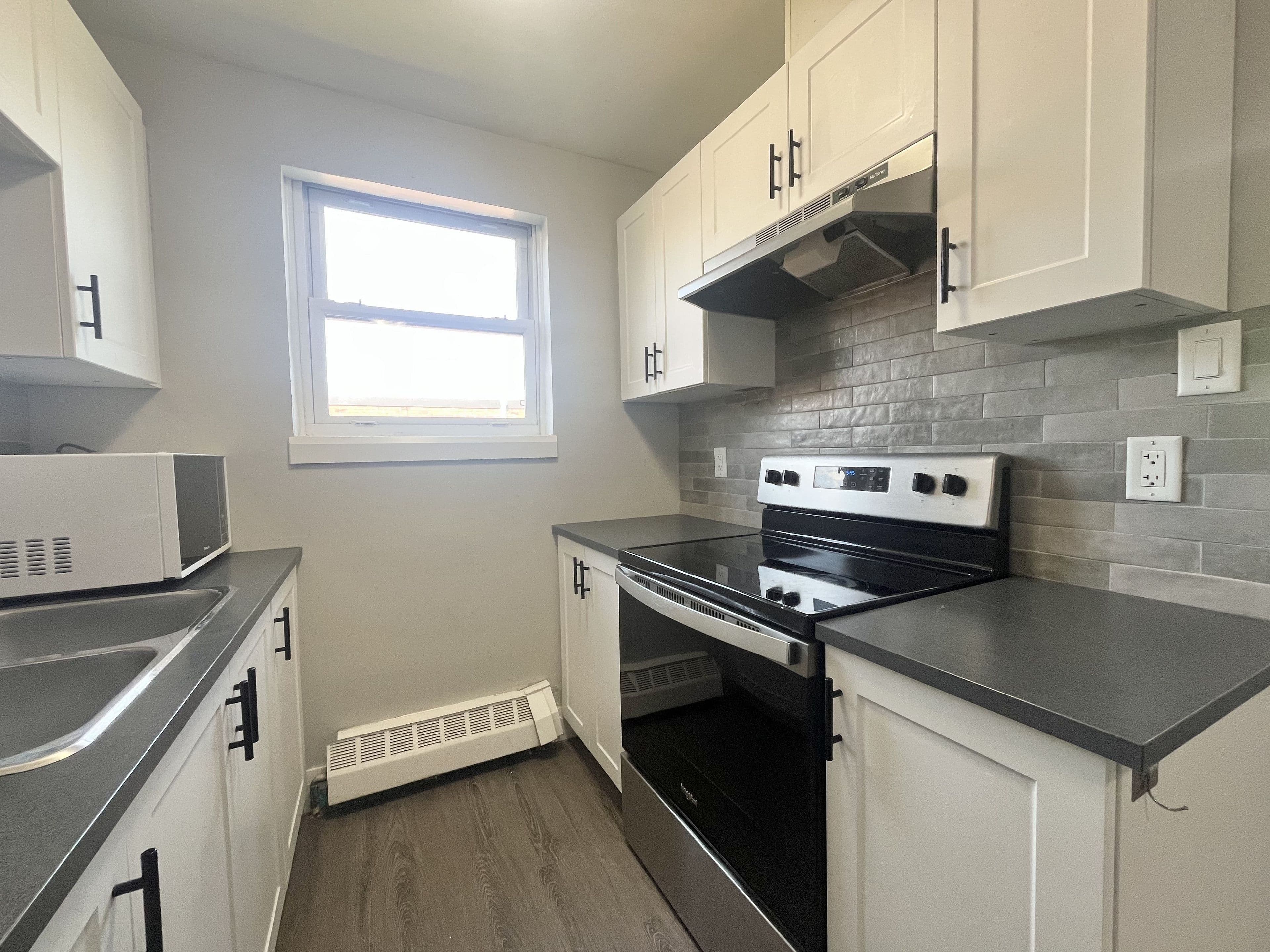 106 King Edward Avenue 7, London South, ON N5Z 3T1