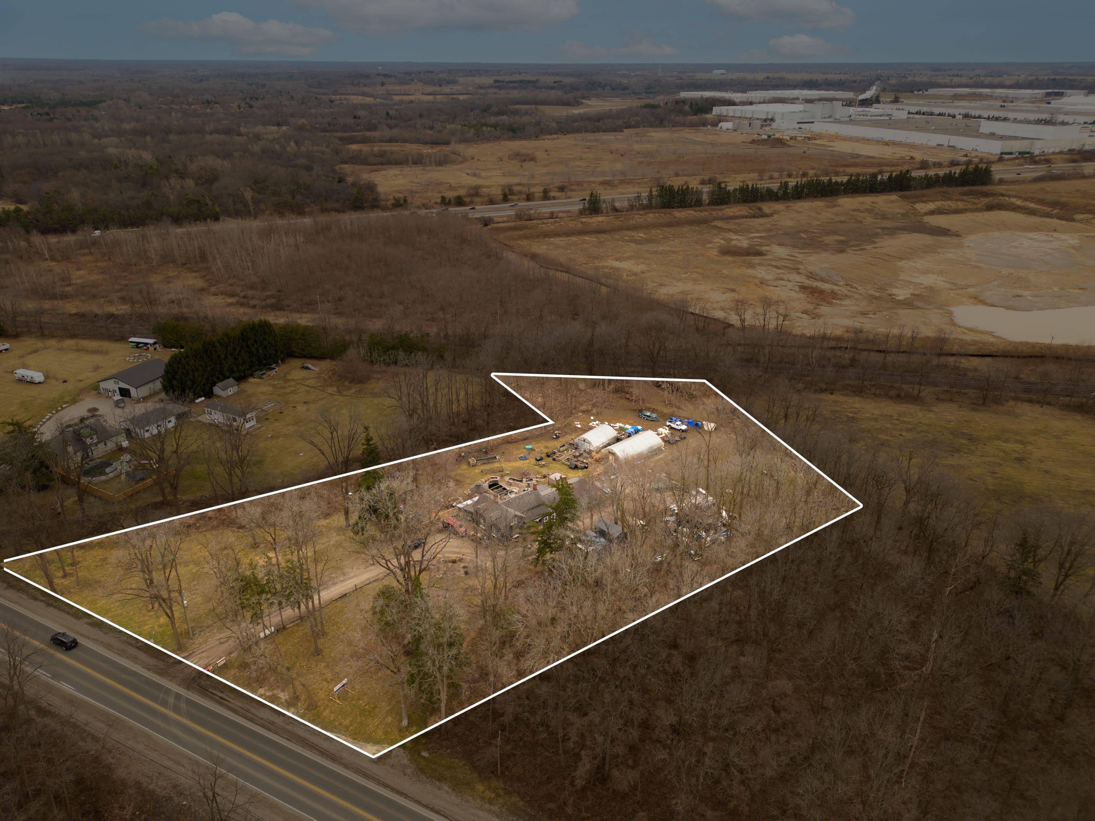 369 Paris Road, Brant, ON N3T 5L8