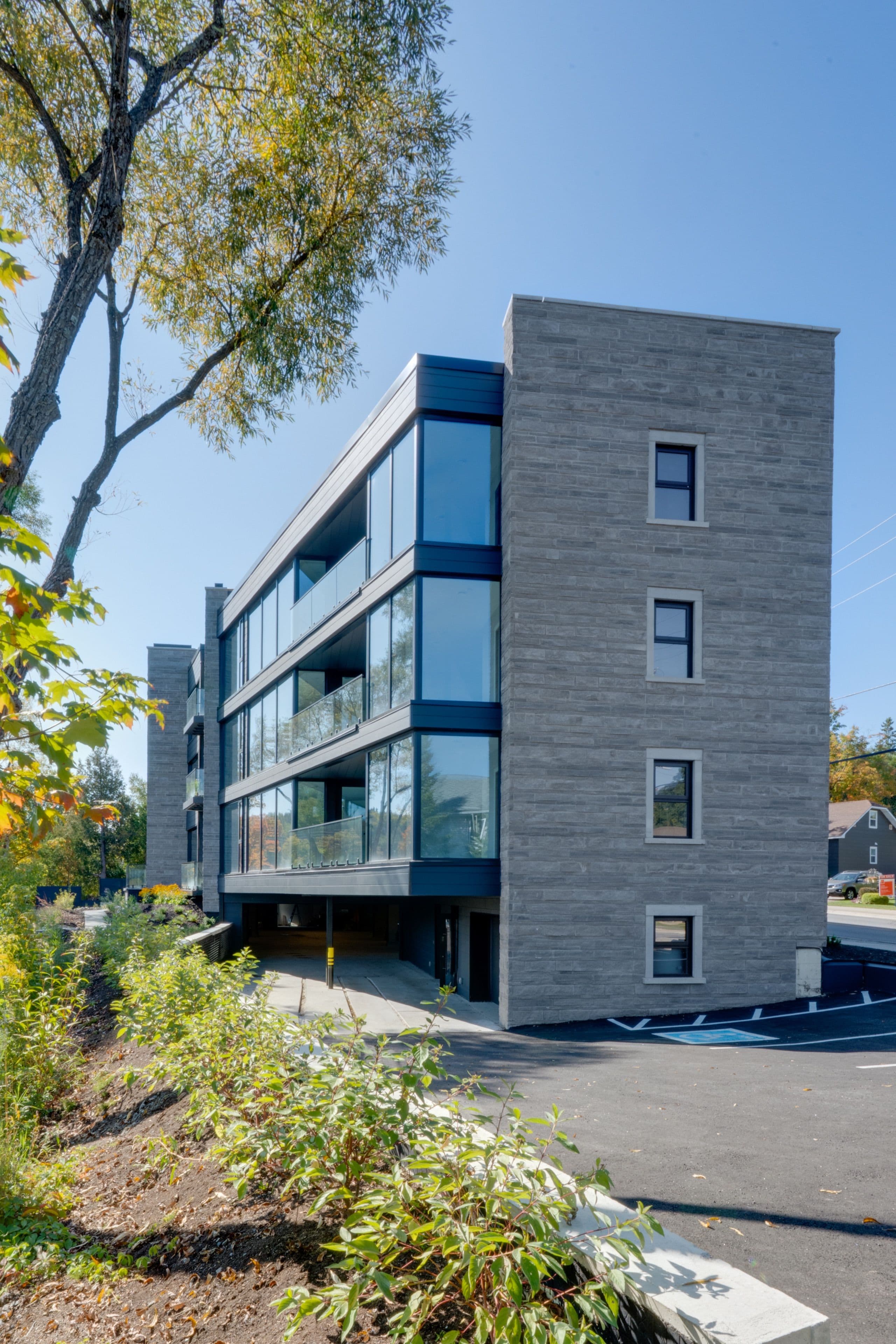 32 Brunel Road 105, Huntsville, ON P1H 1P5