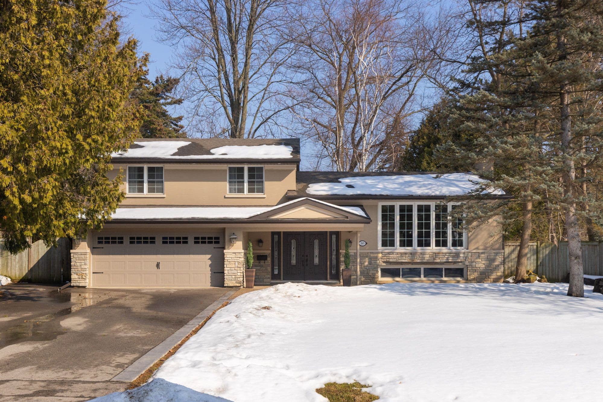 165 Walby Drive, Oakville, ON L6L 4C9