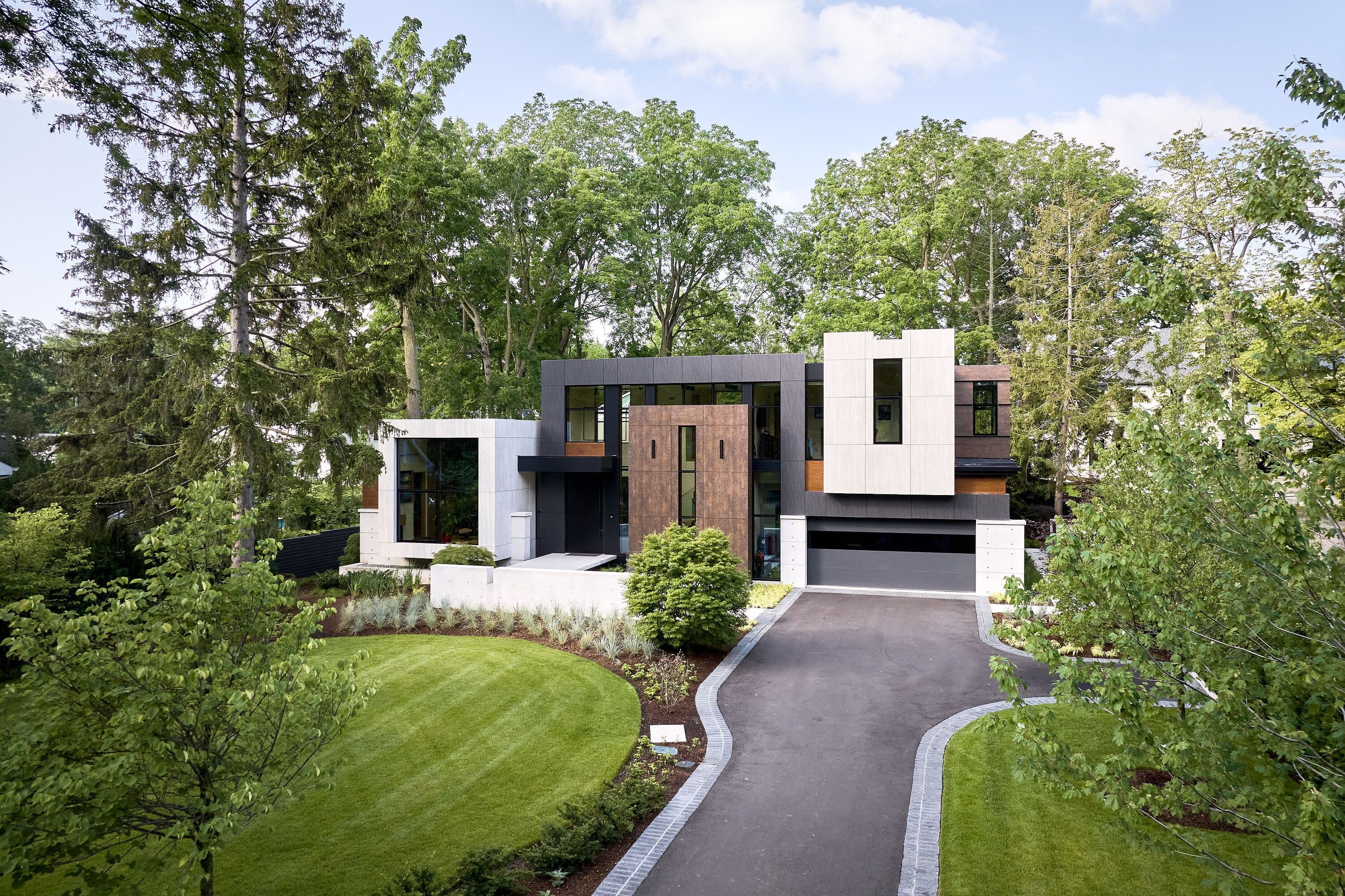 116 Chartwell Road, Oakville, ON L6J 3Z6