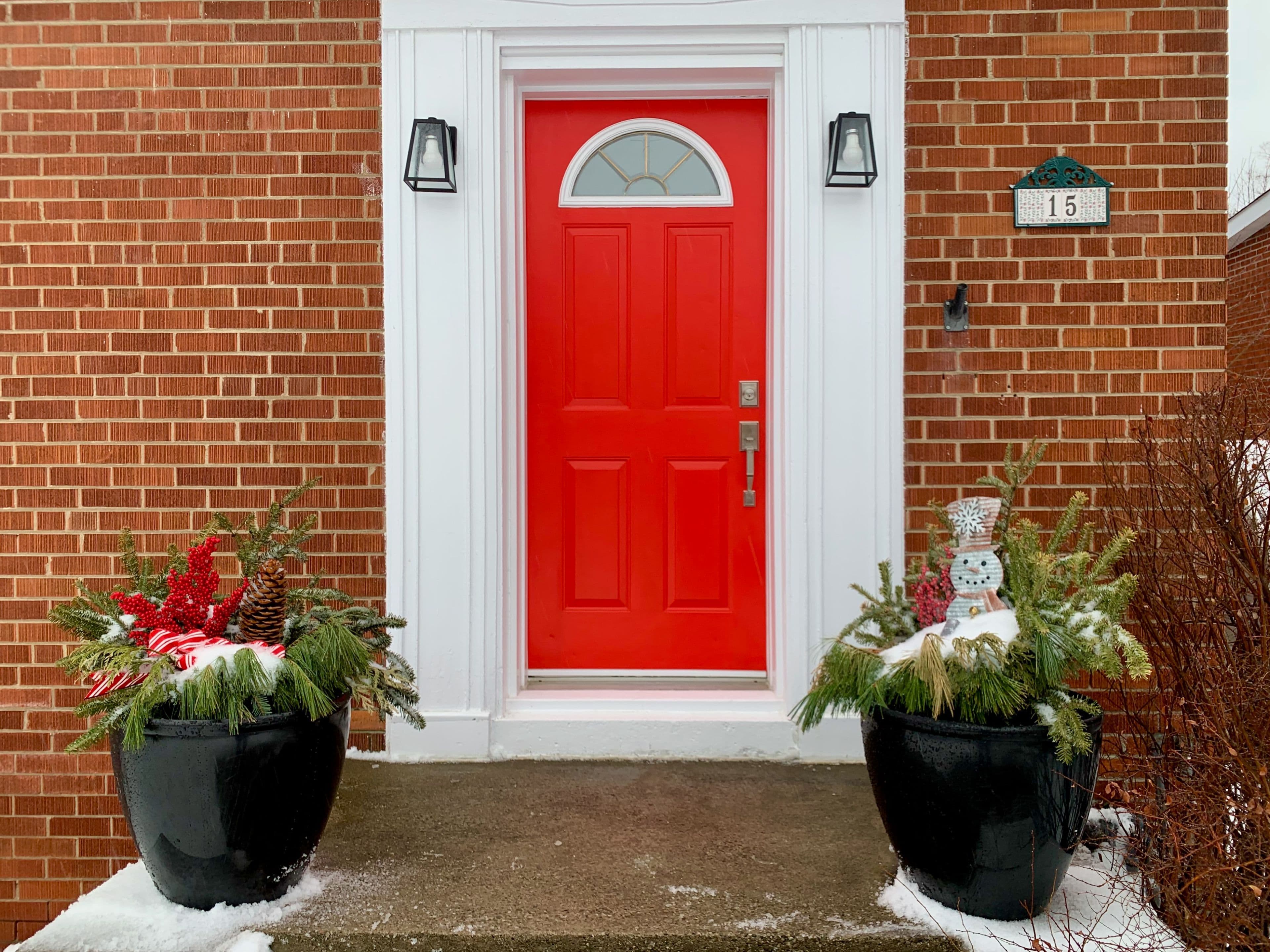 15 Downing Street, Toronto W08, ON M9B 1E9