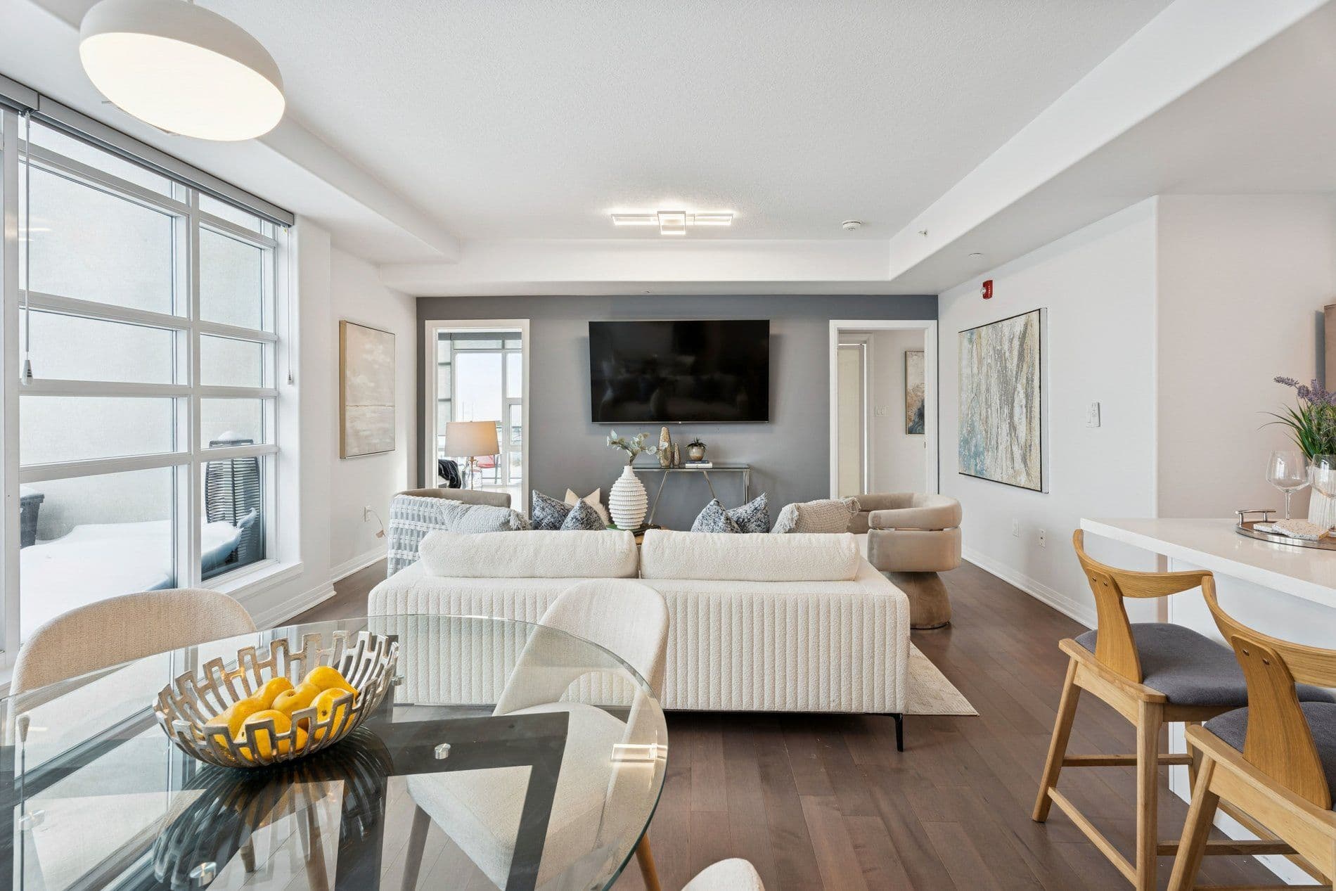 10 Concord Place 409, Grimsby, ON L3M 0G6