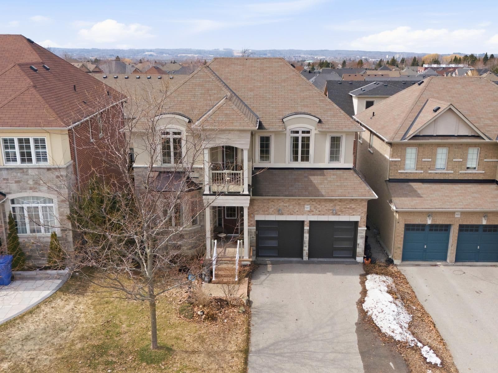 847 Memorial Circle, Newmarket, ON L3X 0B3