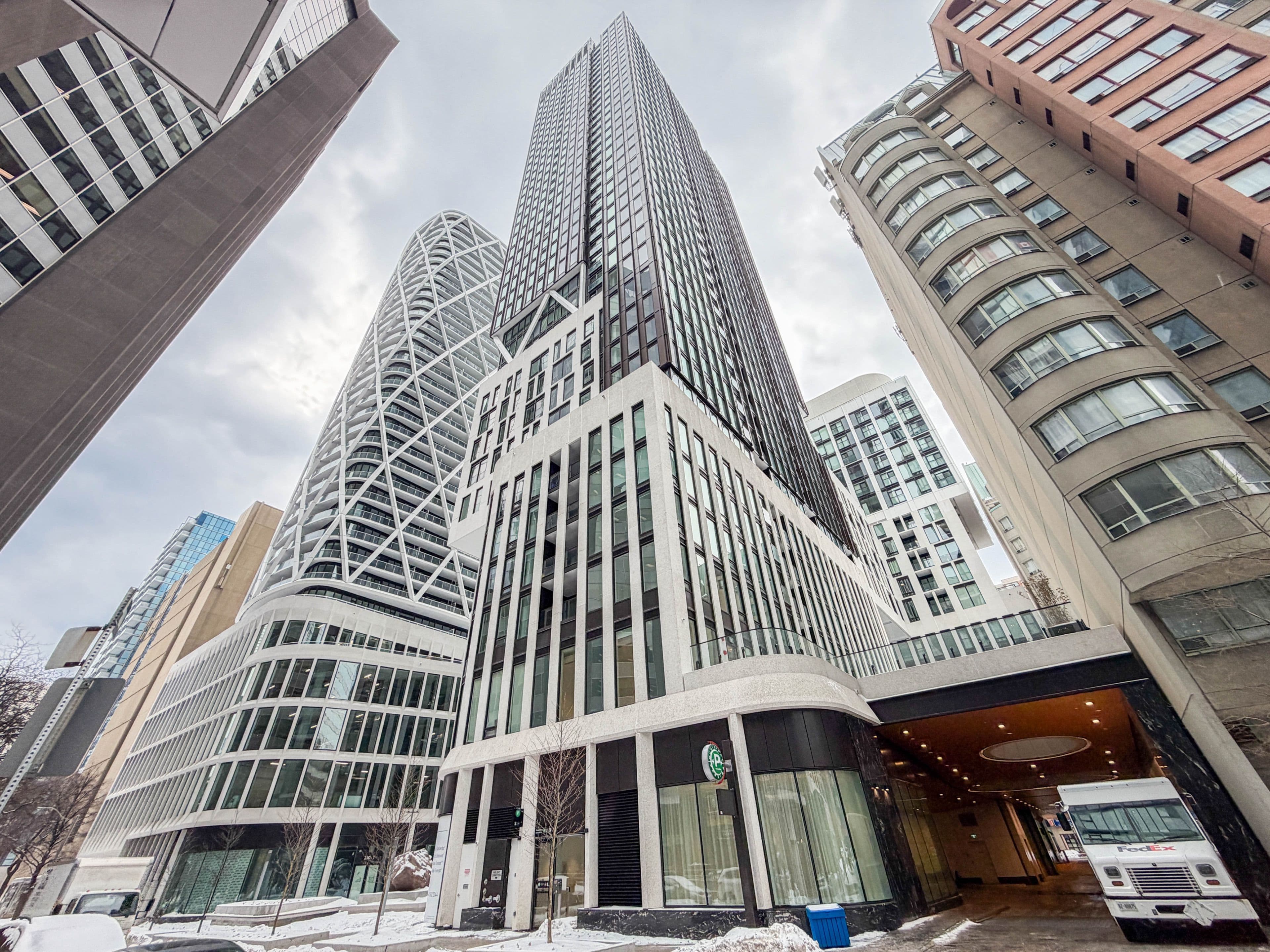 238 Simcoe Street 3709, Toronto C01, ON M5T 0E2