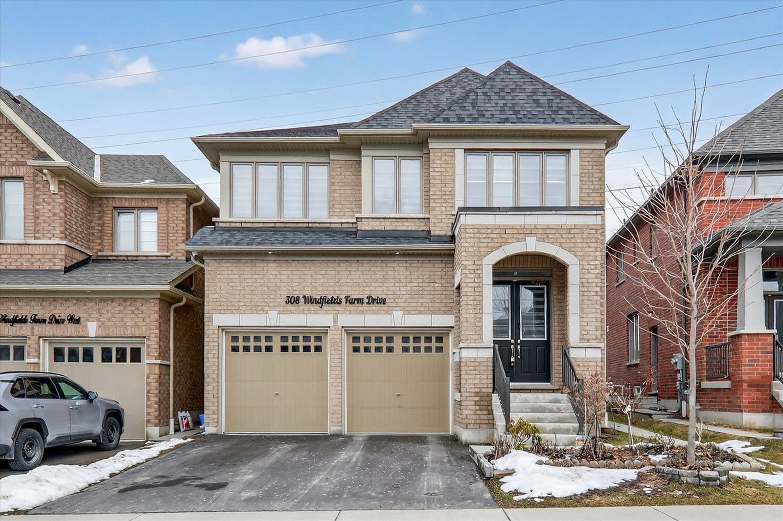 308 Windfields Farm Drive W, Oshawa, ON L1L 0M3