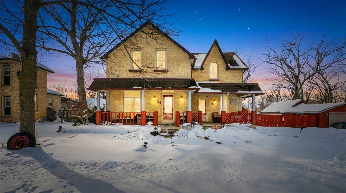 54 Main Street S, Lambton Shores, ON N0N 1J0