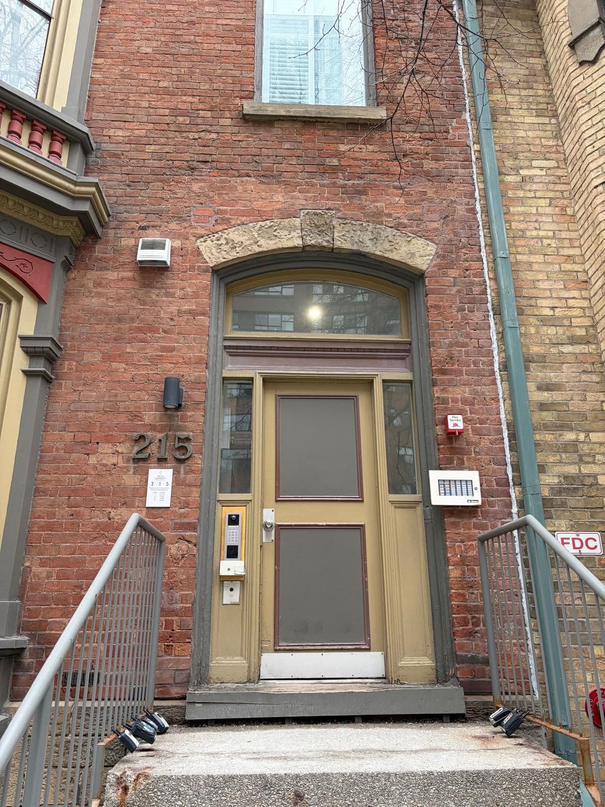 215 Jarvis Street 3, Toronto C08, ON M5B 2C1