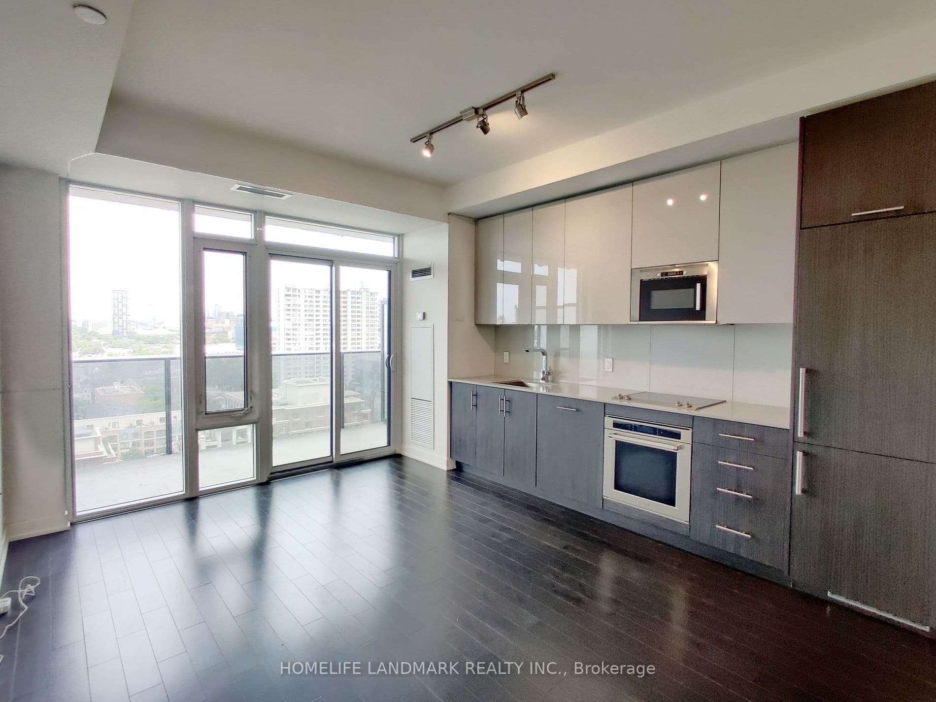 330 Richmond Street W 2708, Toronto C01, ON M5V 1X2