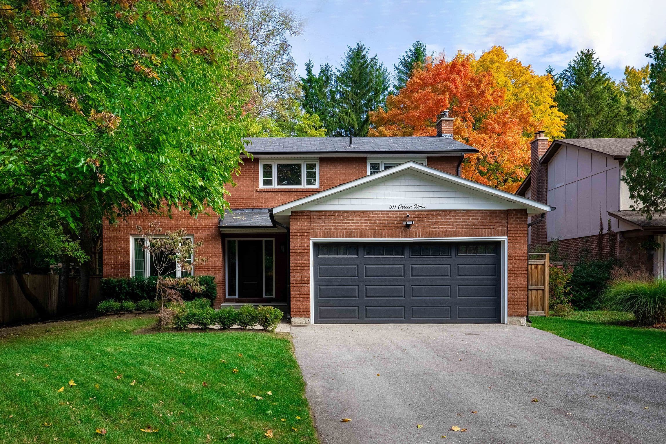 511 Coleen Drive, Oakville, ON L6J 6A4