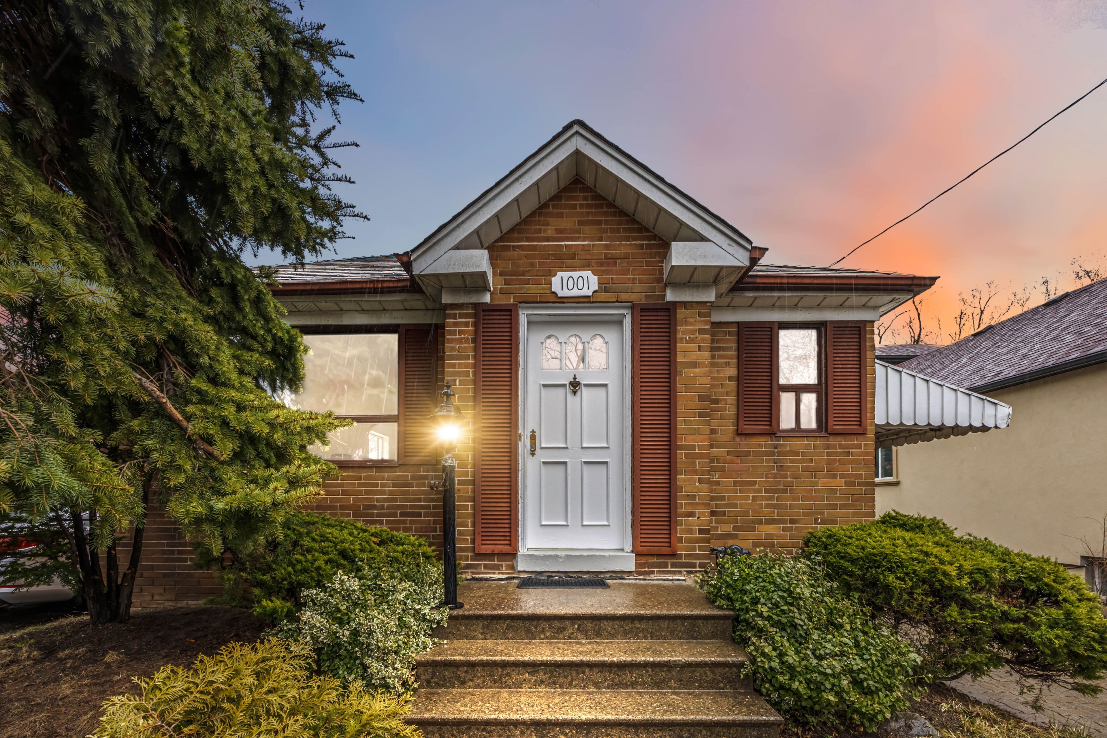1001 Kipling Avenue, Toronto W08, ON M9B 3L3