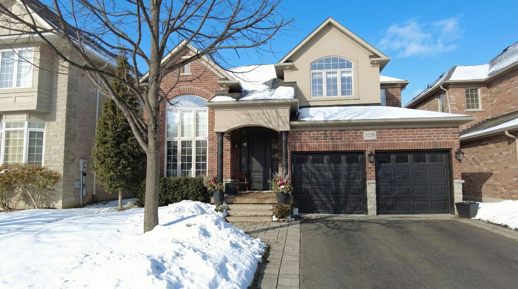 3229 Saltaire Crescent, Oakville, ON L6M 0K8