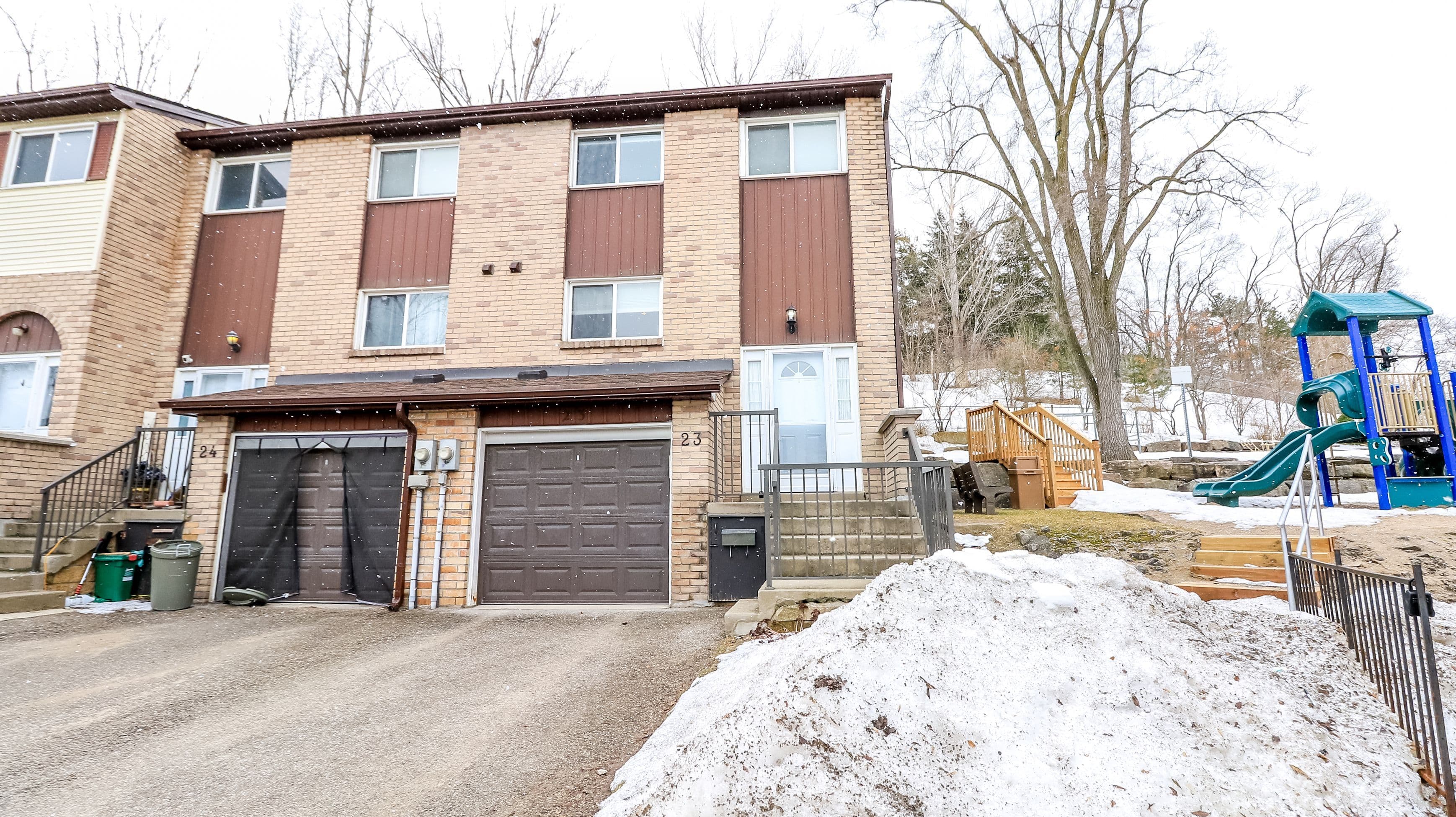 52 Adelade Street 23, Barrie, ON L4N 3T5