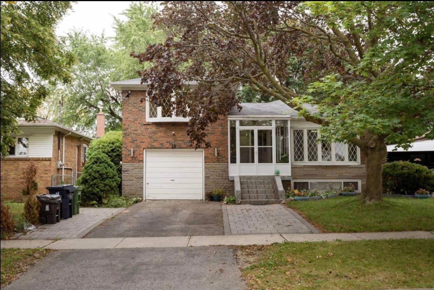 12 Chandler Drive Apartment / Unit # Main, Toronto E09, ON M1G 1Z2