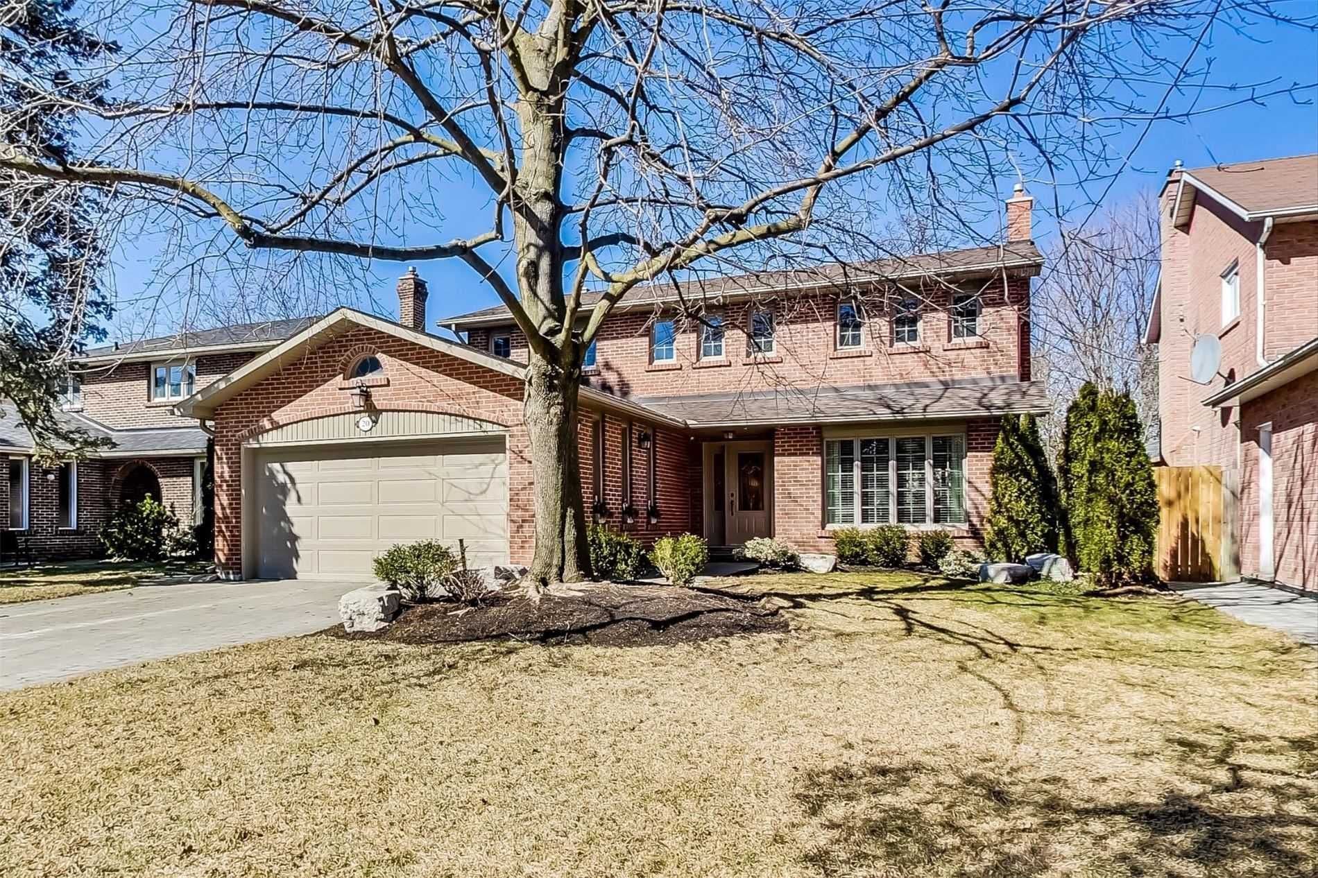 20 East Drive E, Markham, ON L3R 1M1