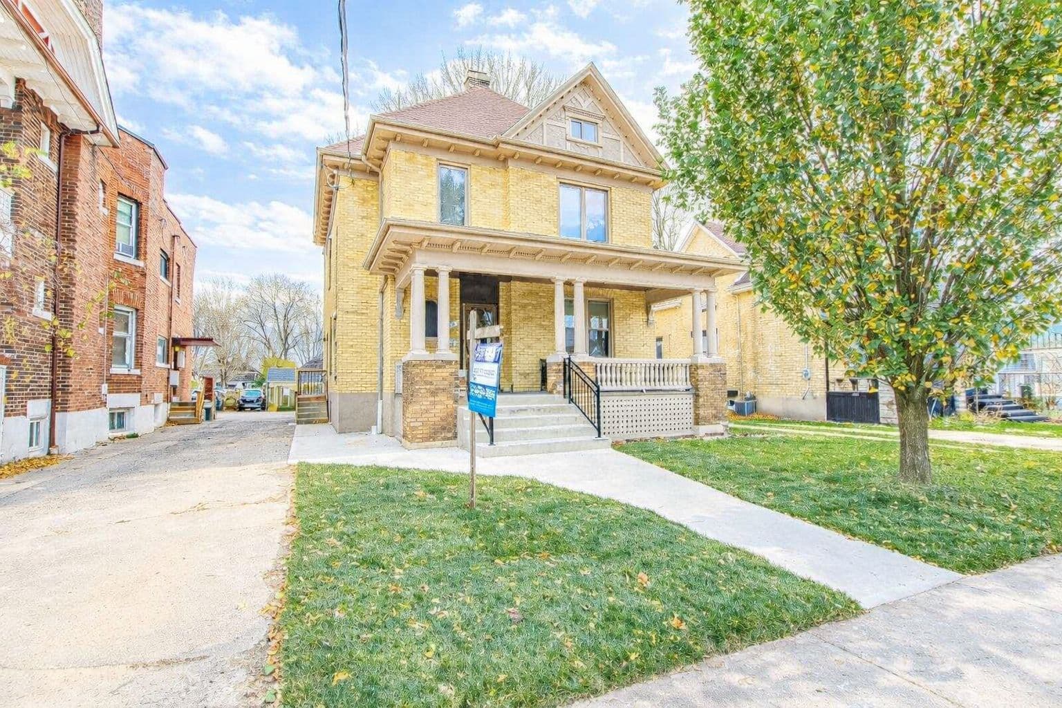 1197 York Street 2, London East, ON N5W 2T8