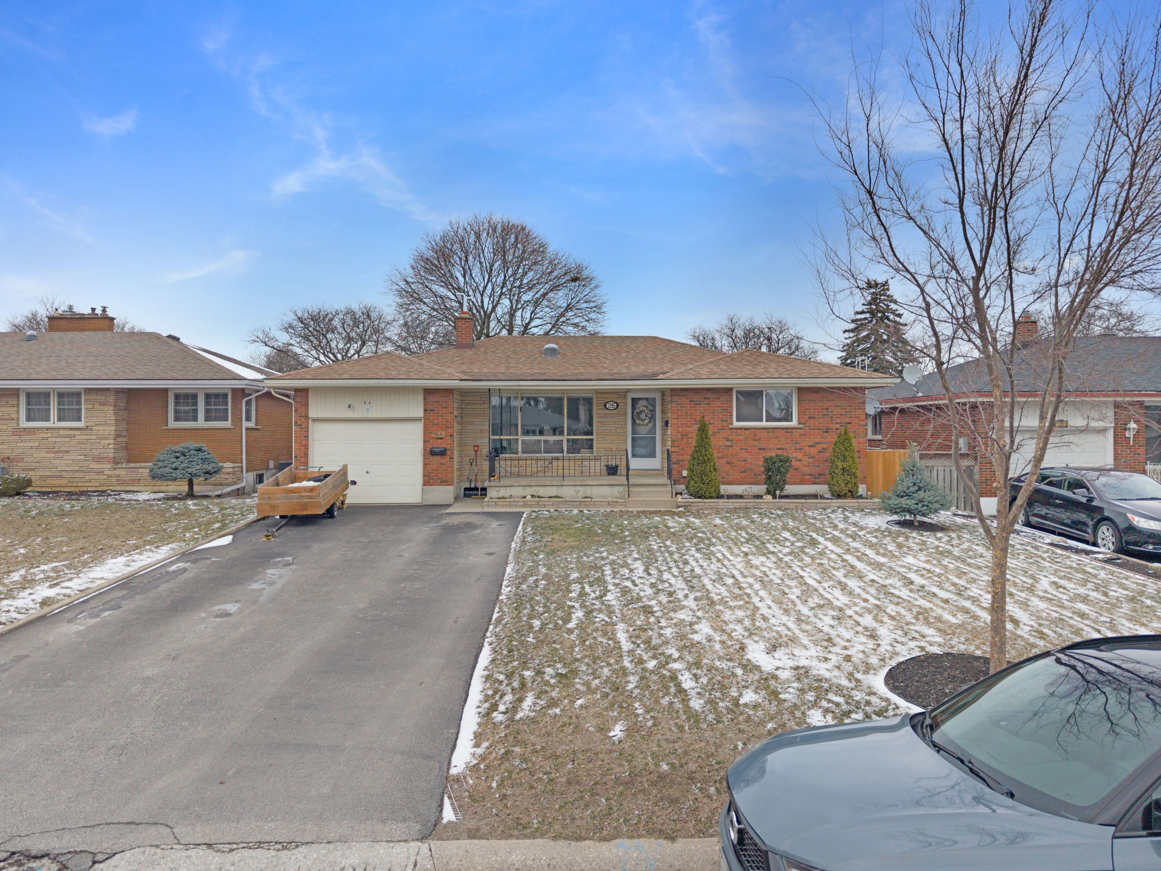 26 Wiltshire Drive, Brantford, ON N3R 5A9